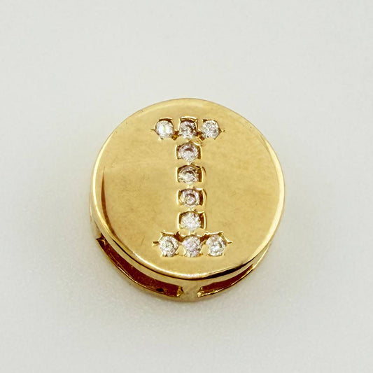 Dije Herraje Letra I 1.35gr / 1/2 in / Oro Amarillo 18K