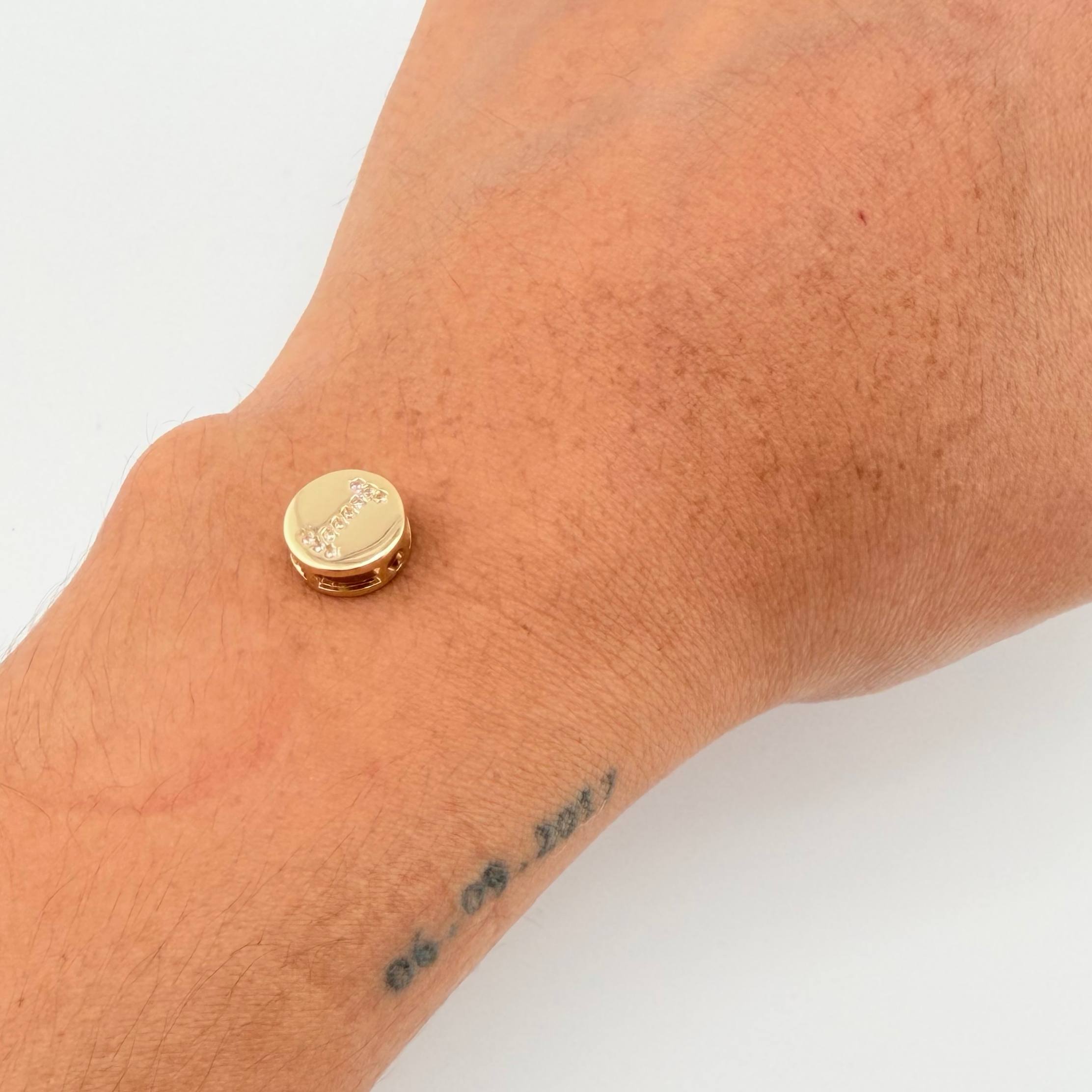 Dije Herraje Letra I 1.45gr / 1/2 in / Oro Amarillo 18K