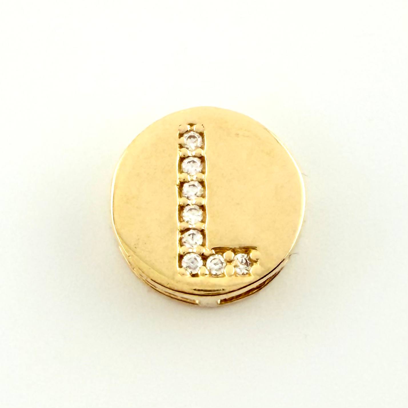 Dije Herraje Letra L 1.4gr / 1/2 in / Oro Amarillo 18K *