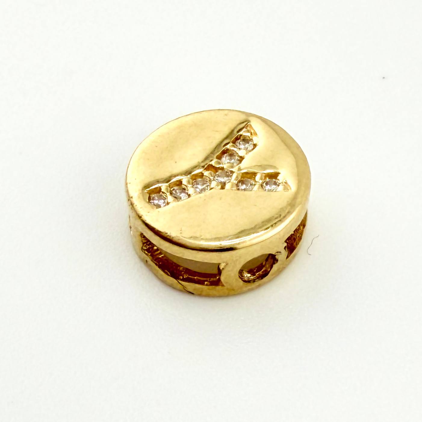 Dije Herraje Letra Y 1.45gr / 1/2 in / Oro Amarillo 18K *