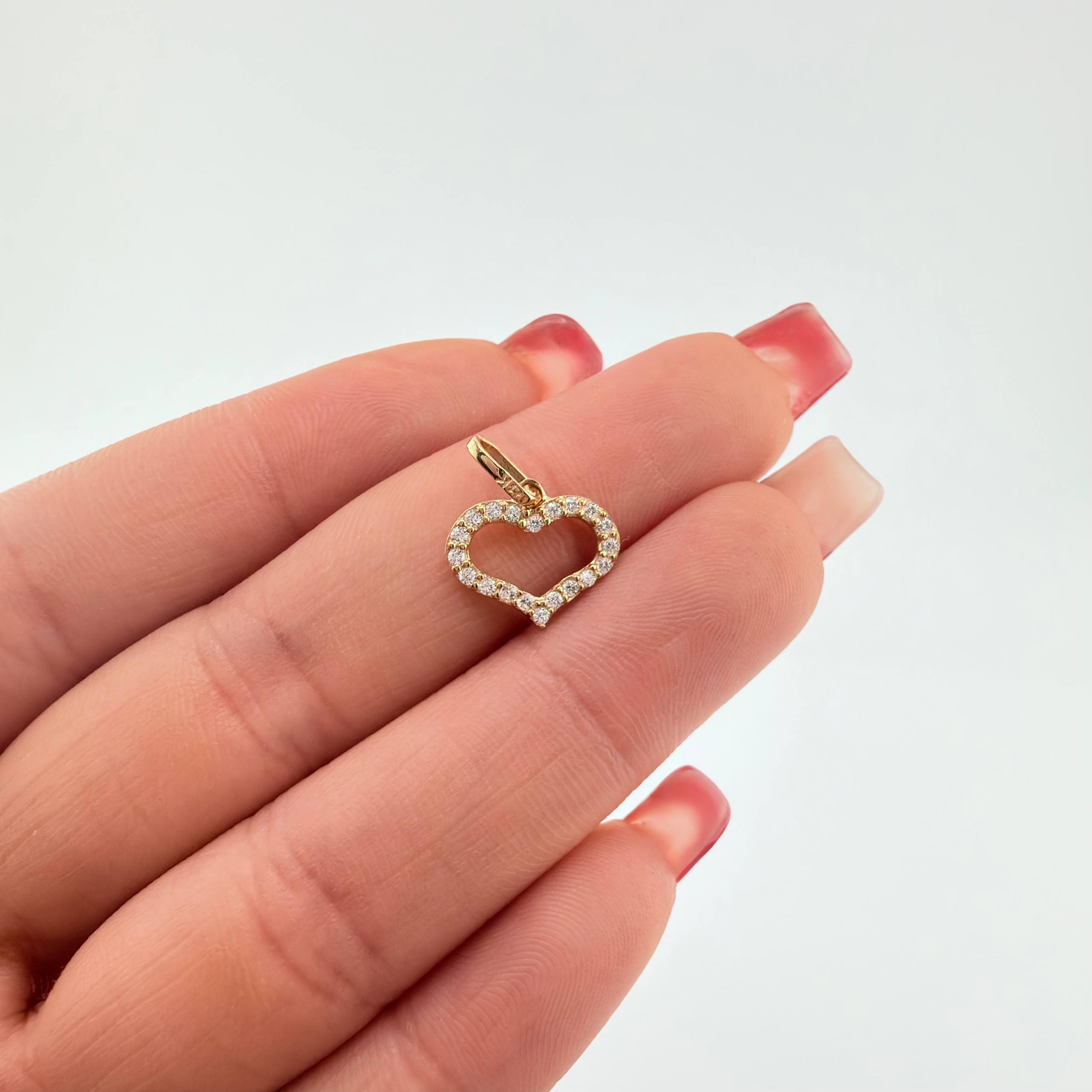 Dije Corazon 0.7gr / 1/2 in / Oro Amarillo 18K ©