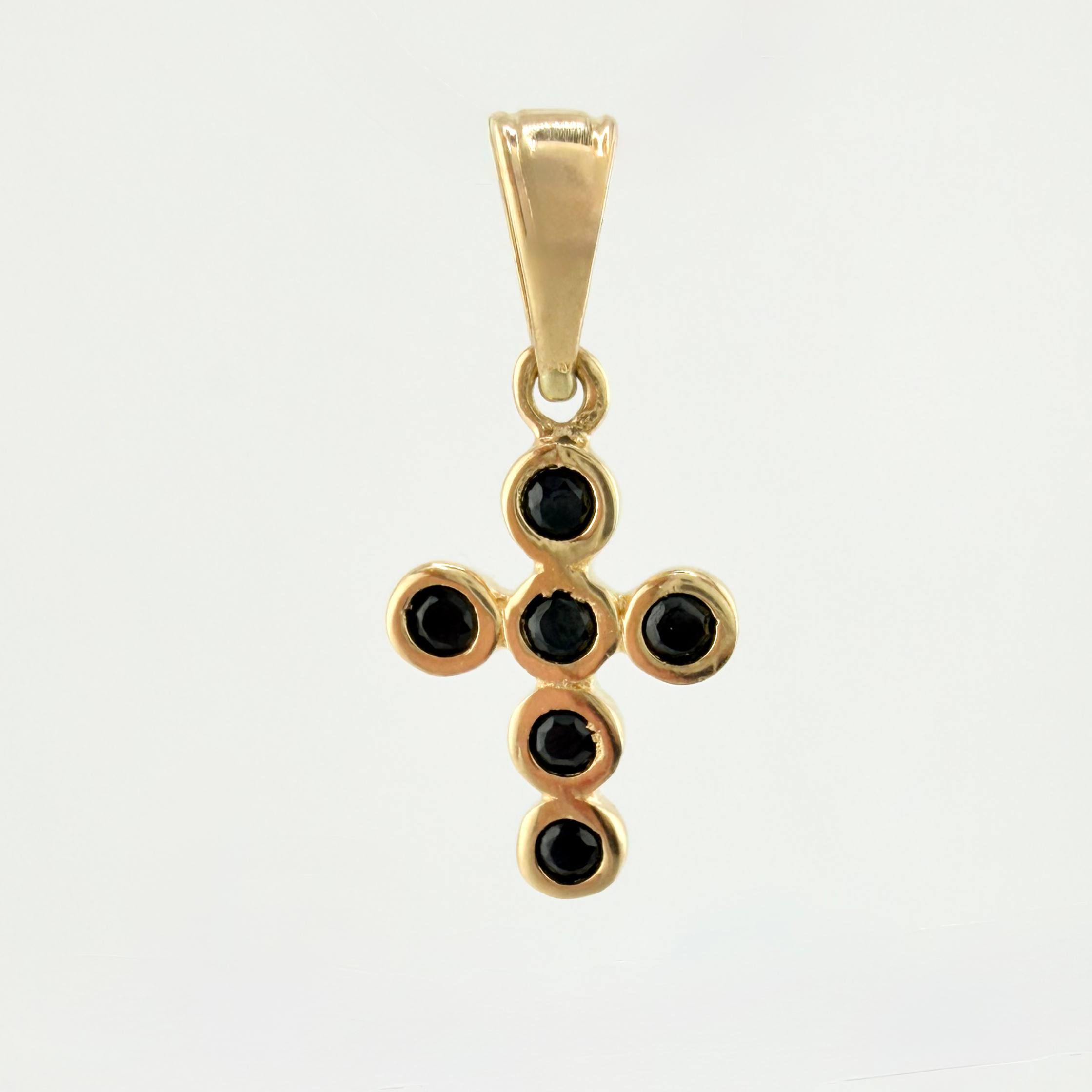 Dije Cruz Tupida 0.85gr / 3/4 in / Oro Amarillo 18K ©