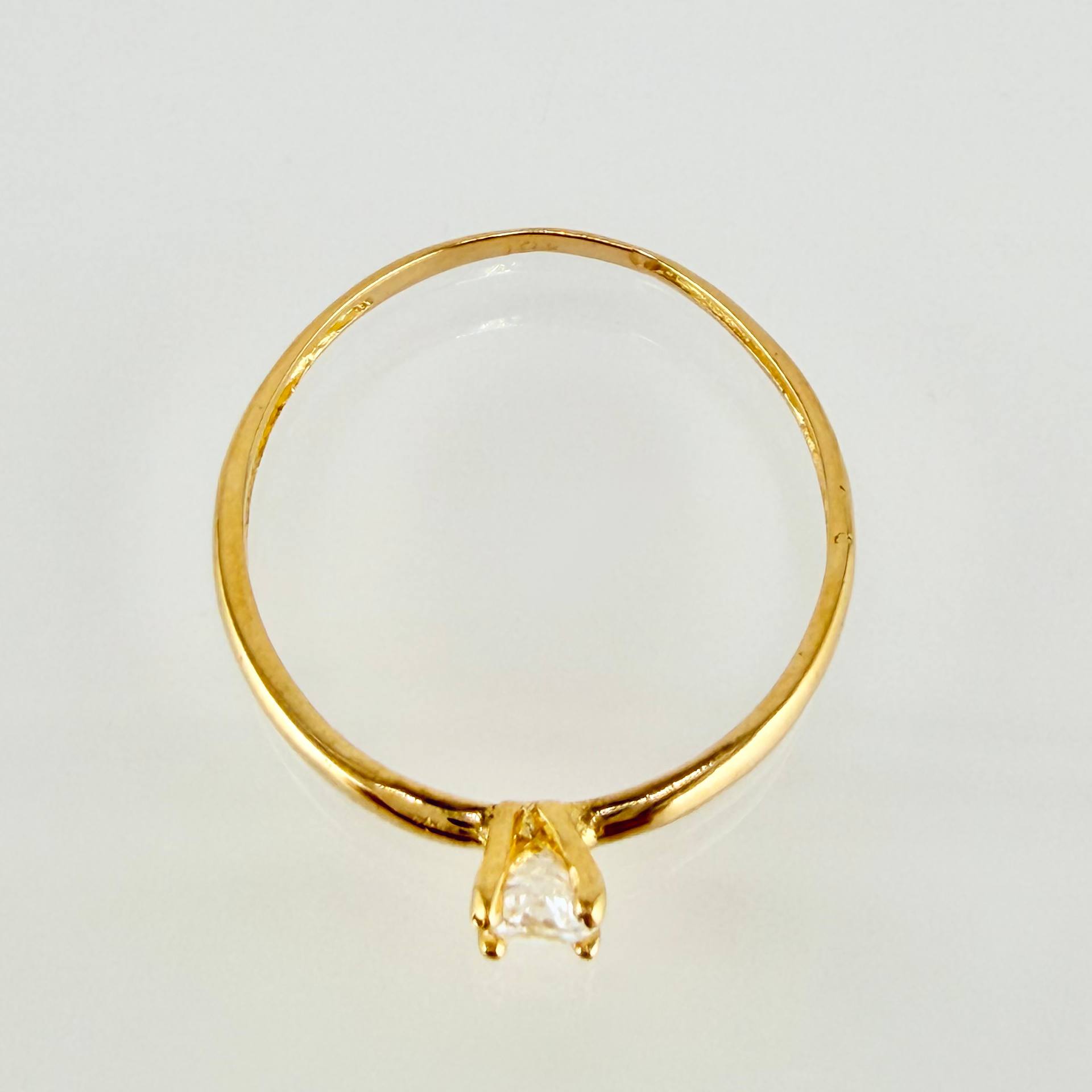 Solitaire Ring 1.05g / T6 3/4 / 18K Yellow Gold