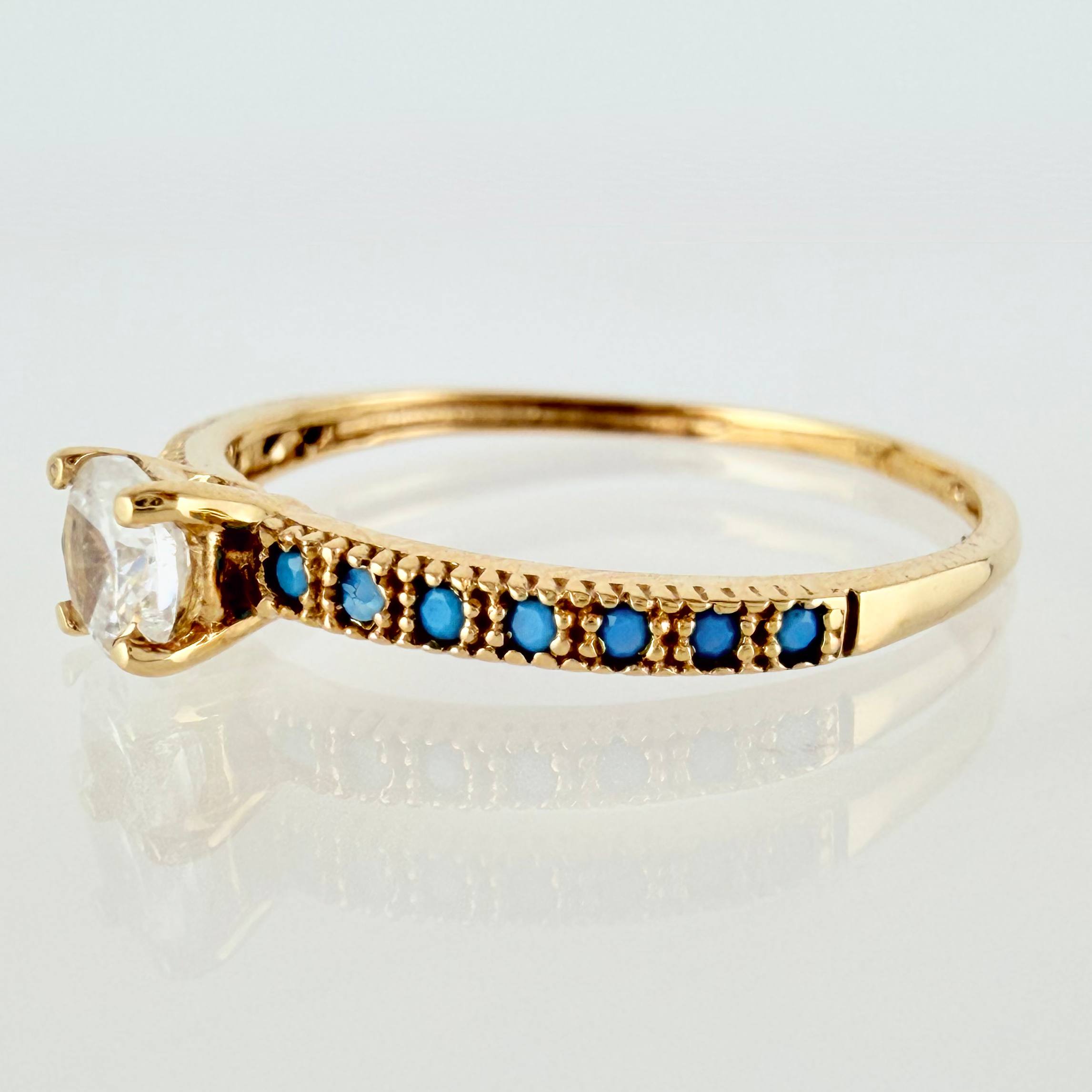 Solitaire Dense Ring 1.3g / T6 / 18K Yellow Gold