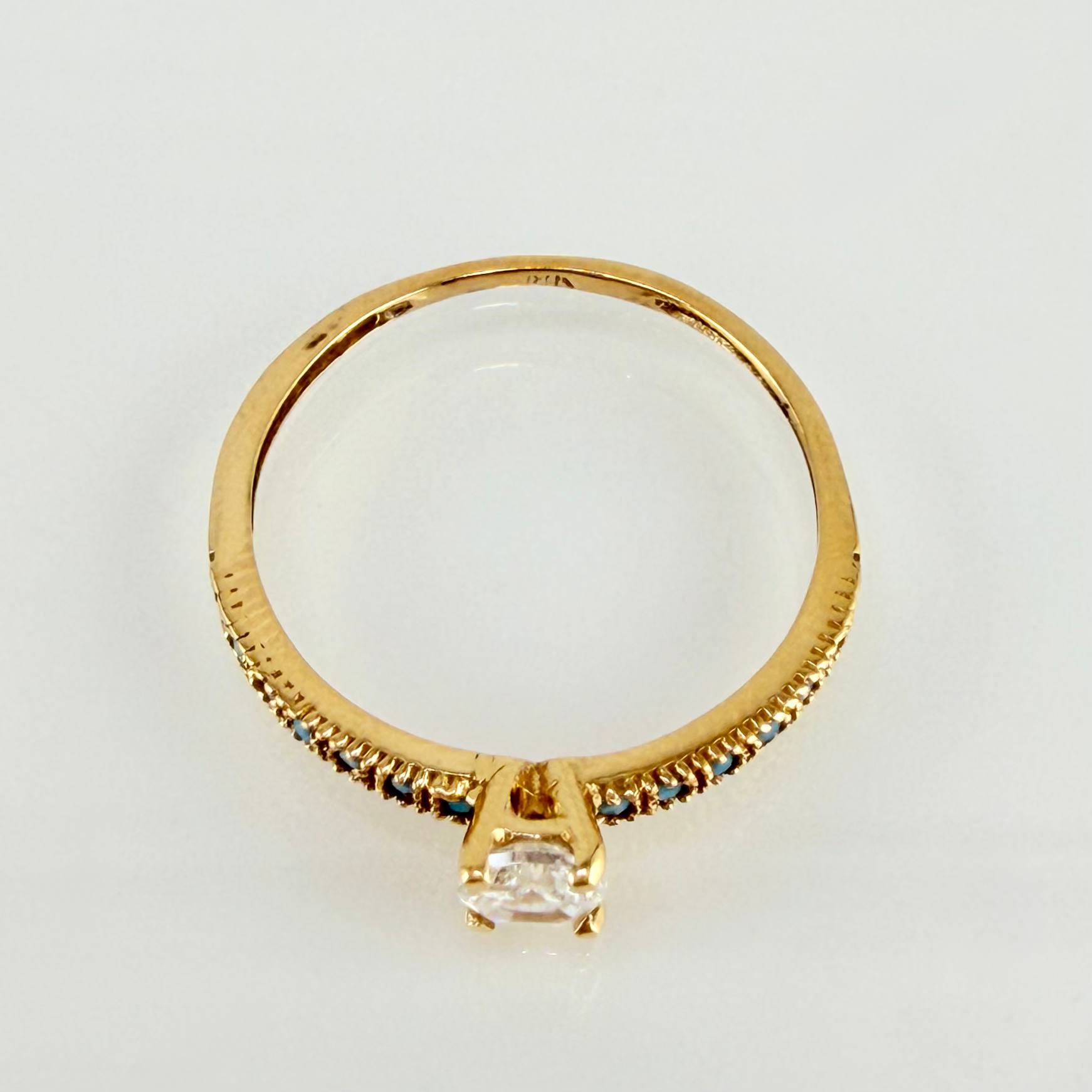 Solitaire Dense Ring 1.3g / T6 / 18K Yellow Gold