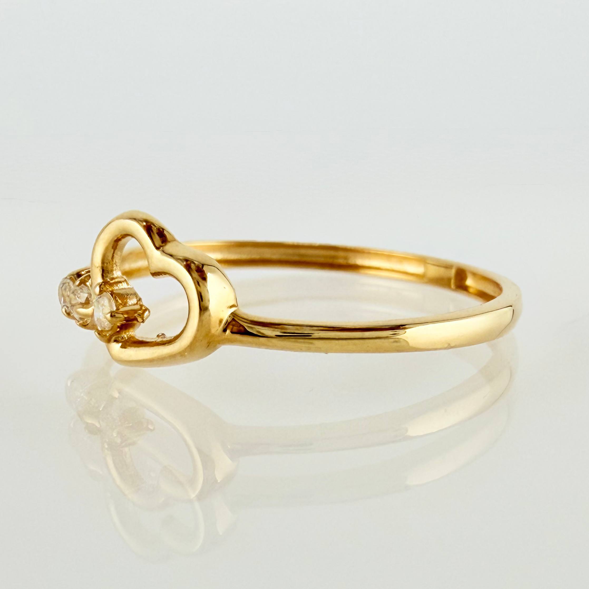 Heart Ring 1.1g / T7 3/4 / 18K Yellow Gold