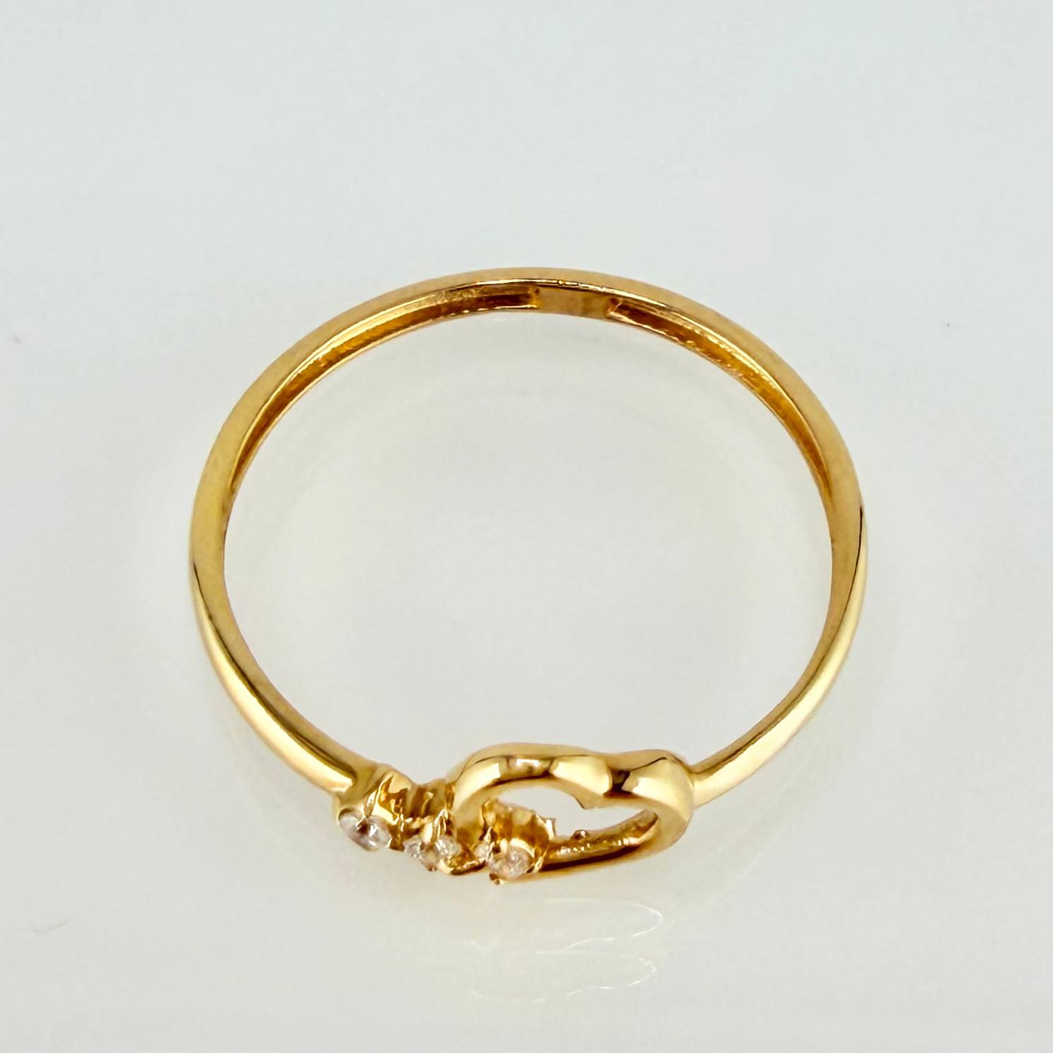 Heart Ring 1.1g / T7 3/4 / 18K Yellow Gold