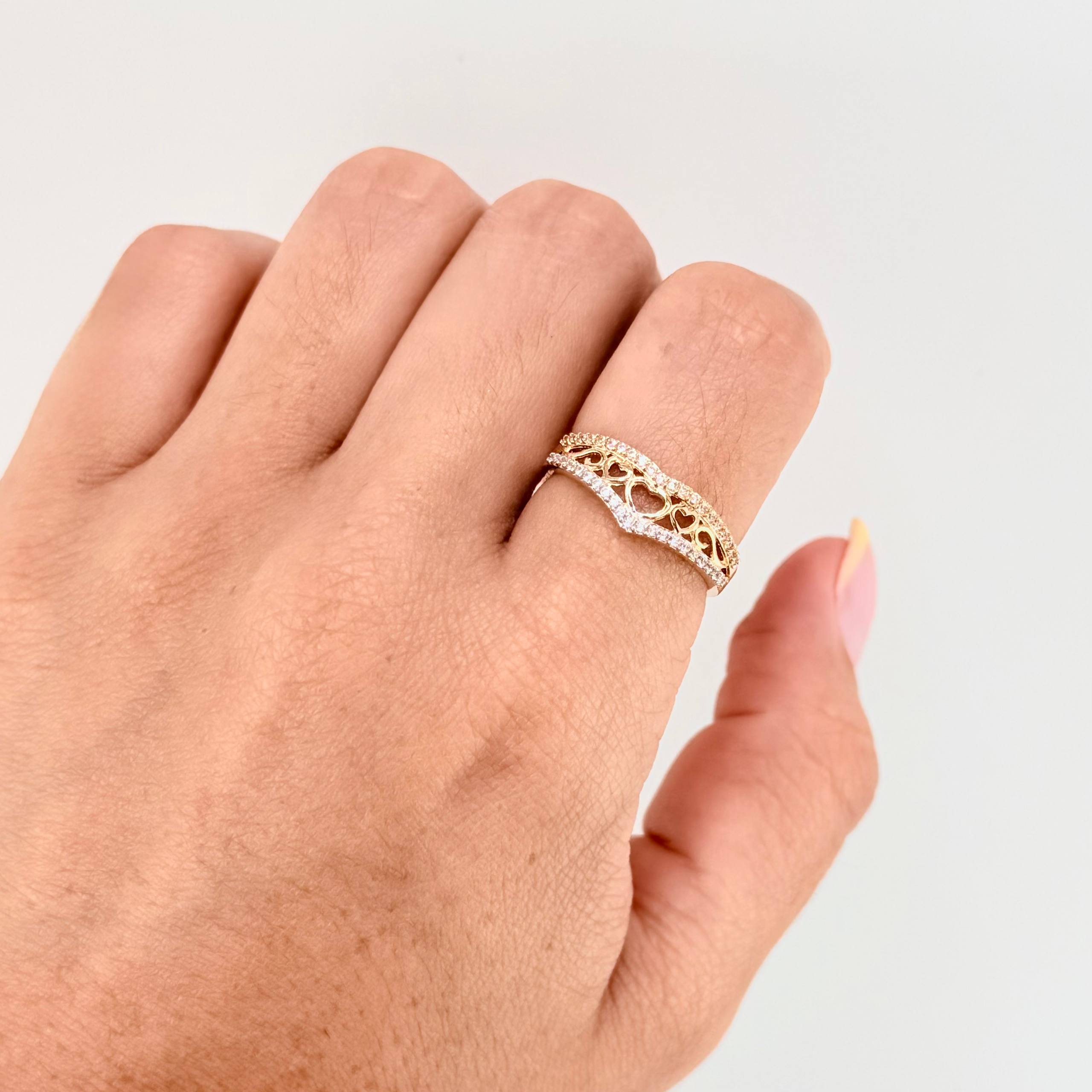 Anillo Corazones 2.45gr / T7 1/2 / Oro Amarillo 18K