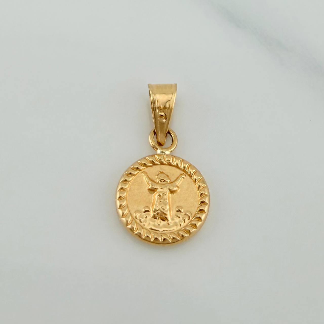 Dije Divino Niño 0.45gr / 3/4 in / Oro Amarillo 18K &