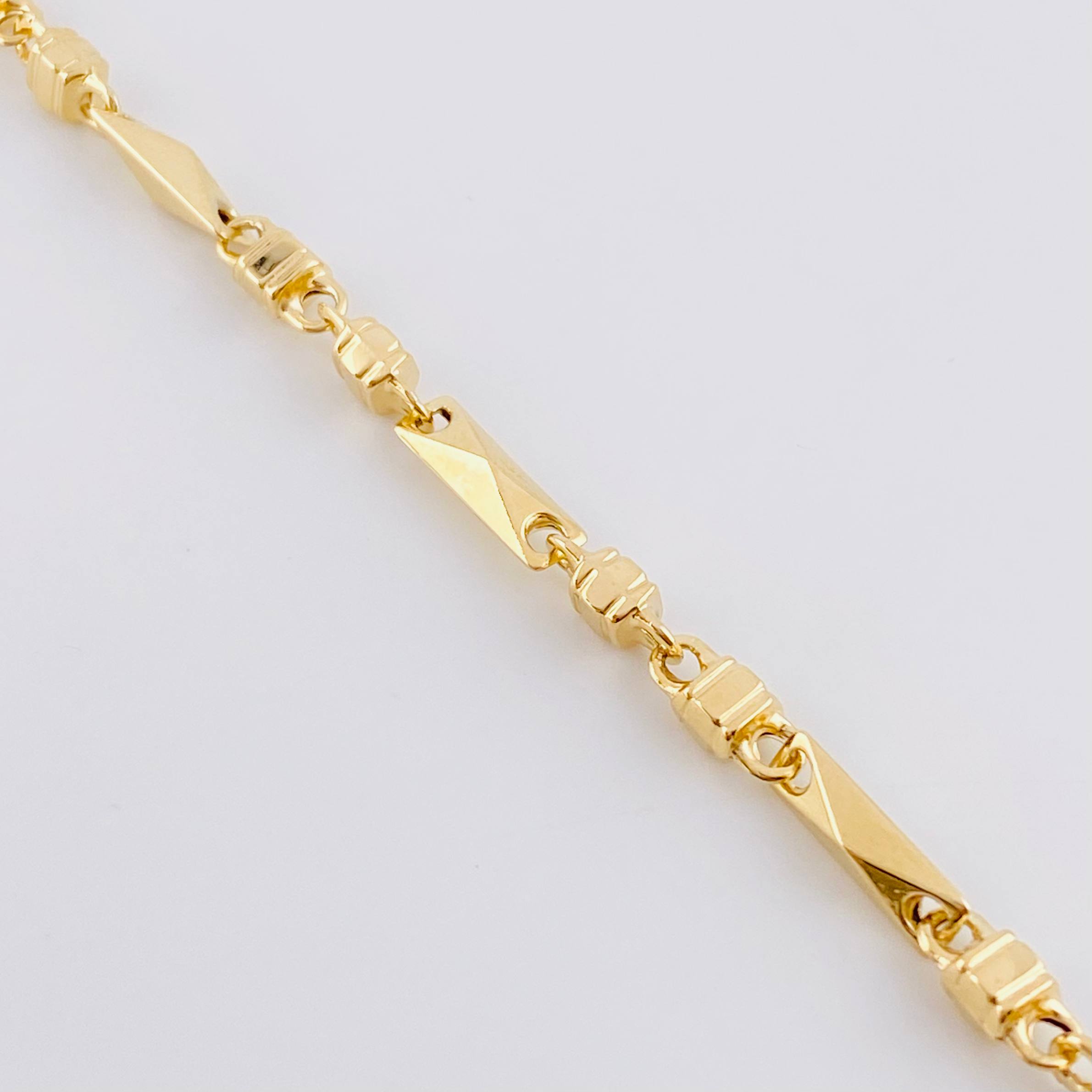 Pulso Rustico Rombo Cubico 4.55 g / 7 3/4 in / 3.85 mm Oro Amarillo 18K