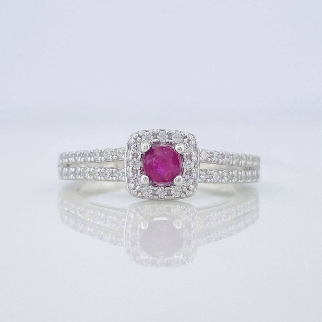 Square Halo Ring Ruby 21 Pts 1.75 g / T6 Silver 925