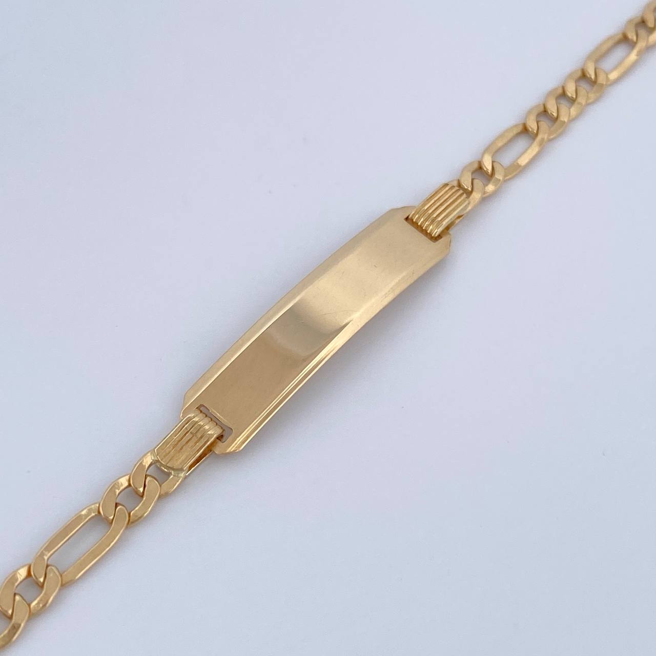 Pulso Figaro 3.7gr / 19cm / +0 Oro 18K &