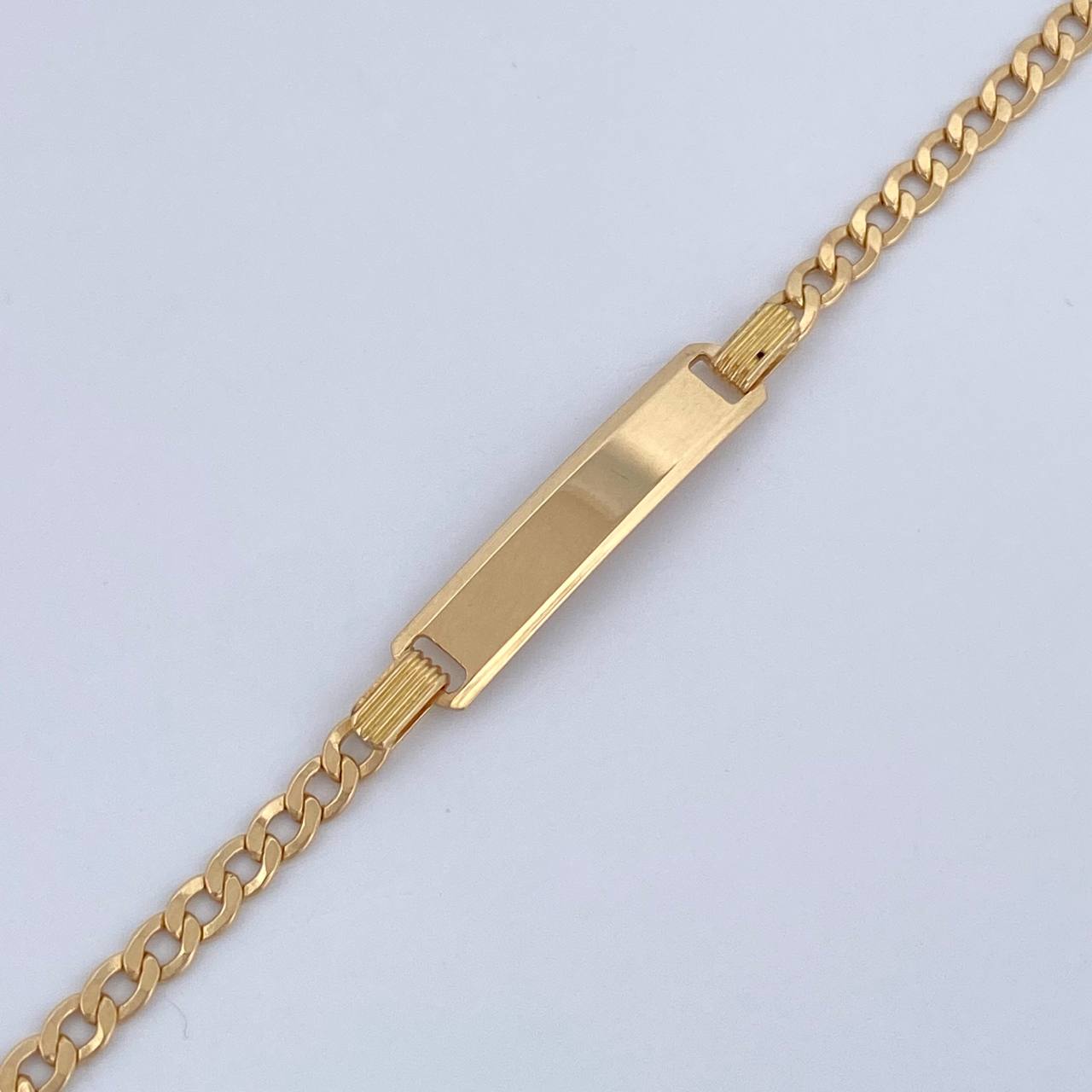 Bracelet 1.75gr / 6.3in / +1 18K Gold &