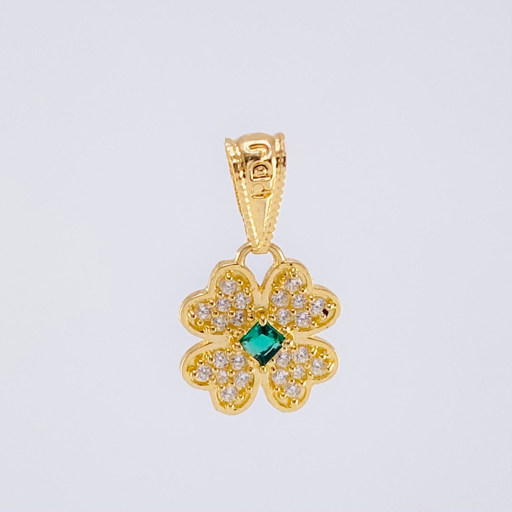Dije Trebol 4 Hojas 0.85 g / 1 in Oro Amarillo 18K