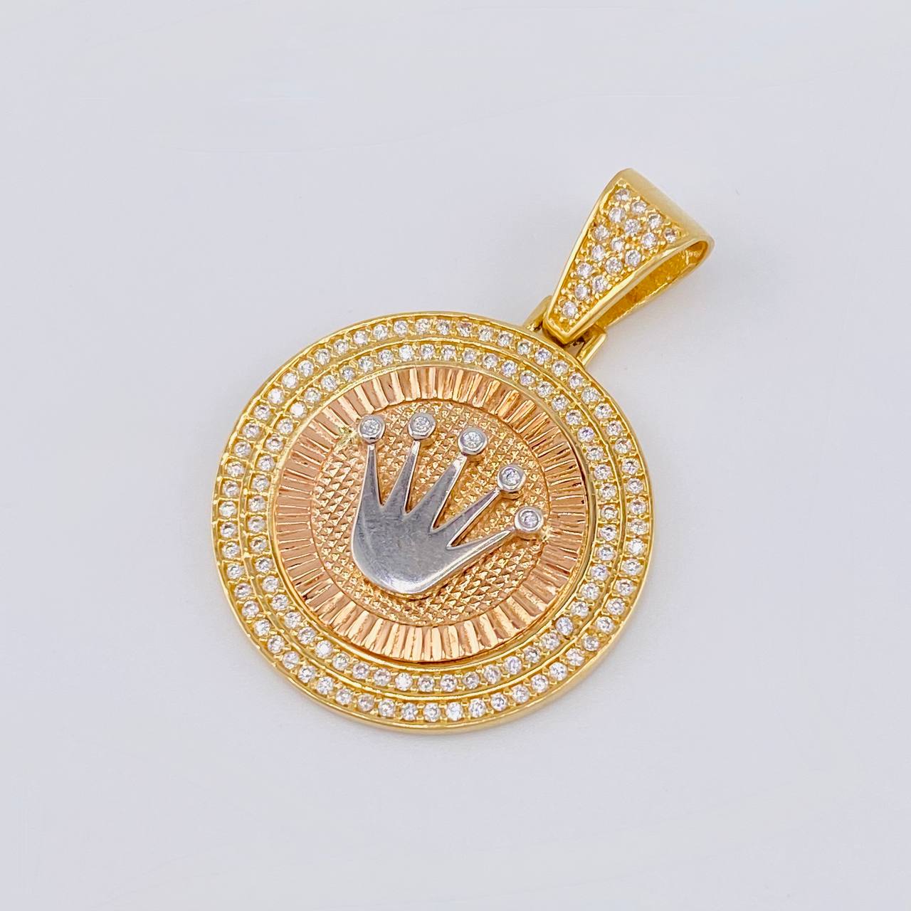Dije Corona Circular 7.55 g / 1 1/2 in Tres Oros 18K