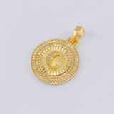 Dije Medalla Letra C 4.6g / 1 1/4 in Oro Amarillo 18K