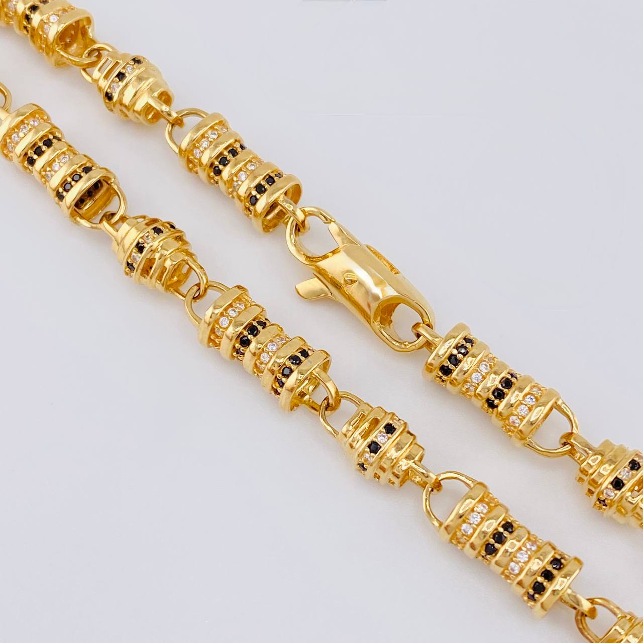 Cadena Rustica Cilindros Tupidos 77.3 g / 25 1/2 in / 6.6 mm Oro Amarillo 18K