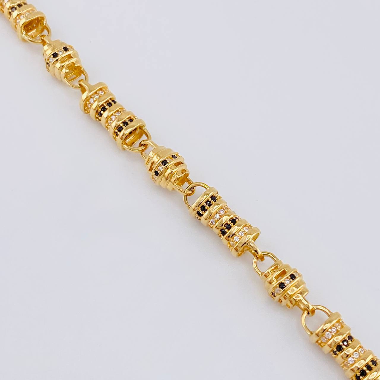 Cadena Rustica Cilindros Tupidos 77.3 g / 25 1/2 in / 6.6 mm Oro Amarillo 18K