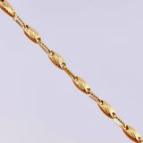 Pulso Rustico Ovalo Rayado 4.2 g / 8 1/4 in / 3,6 mm Oro Amarillo 18K