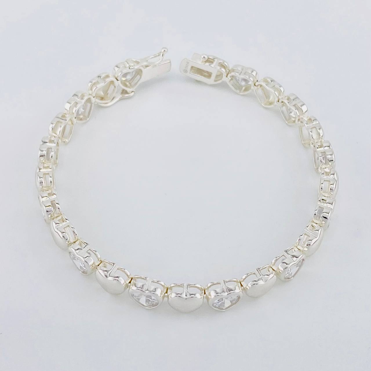 Pulso Corazón 16.5g / 7 1/4 in / 7.05mm Plata 925