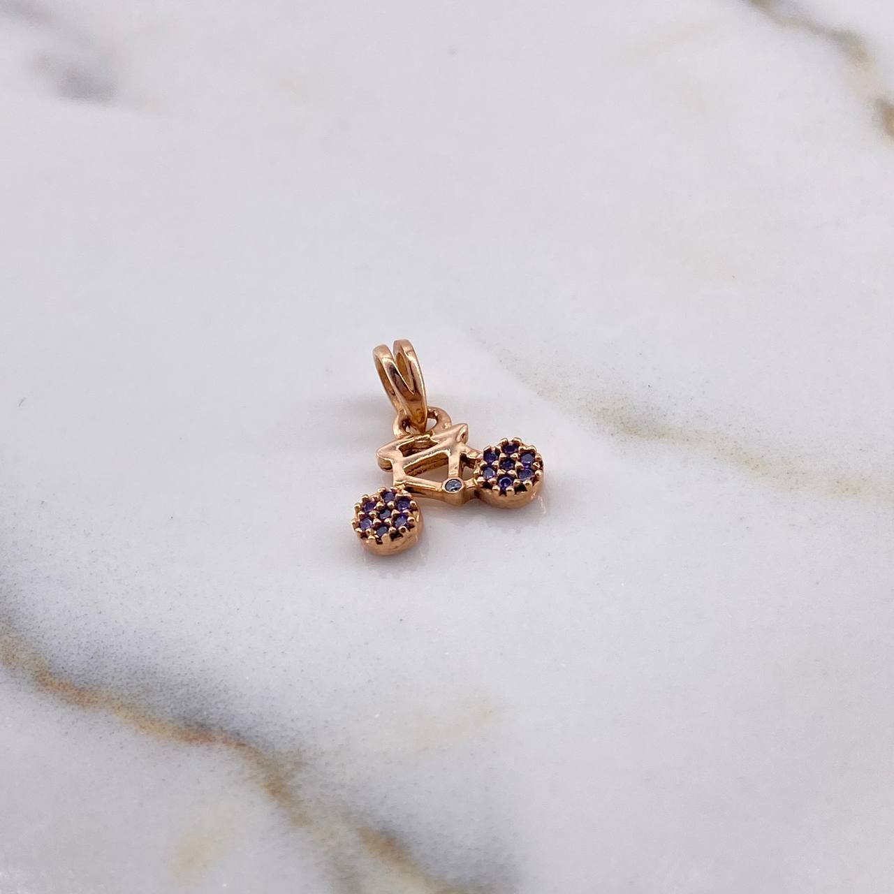 Pendant Bicycle 0.85gr / 1.3cm / Purple Zircons White Rose Gold 18K #