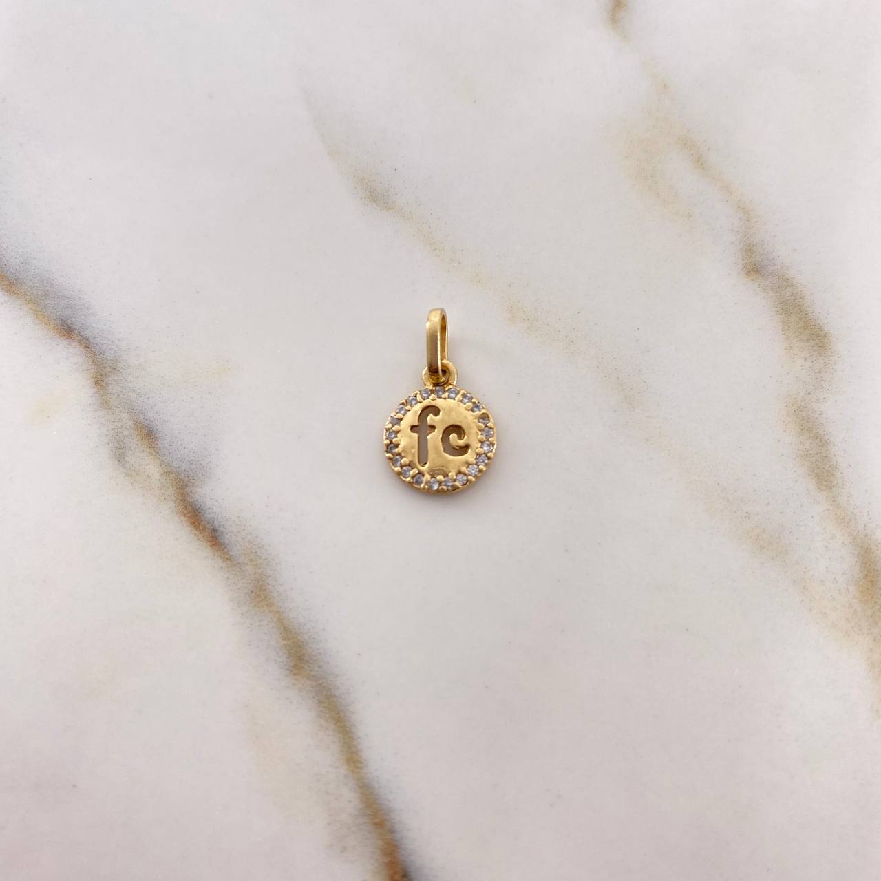 Pendant Faith Medal 1.05gr / 1.6cm / White Zircons 18K Yellow Gold #