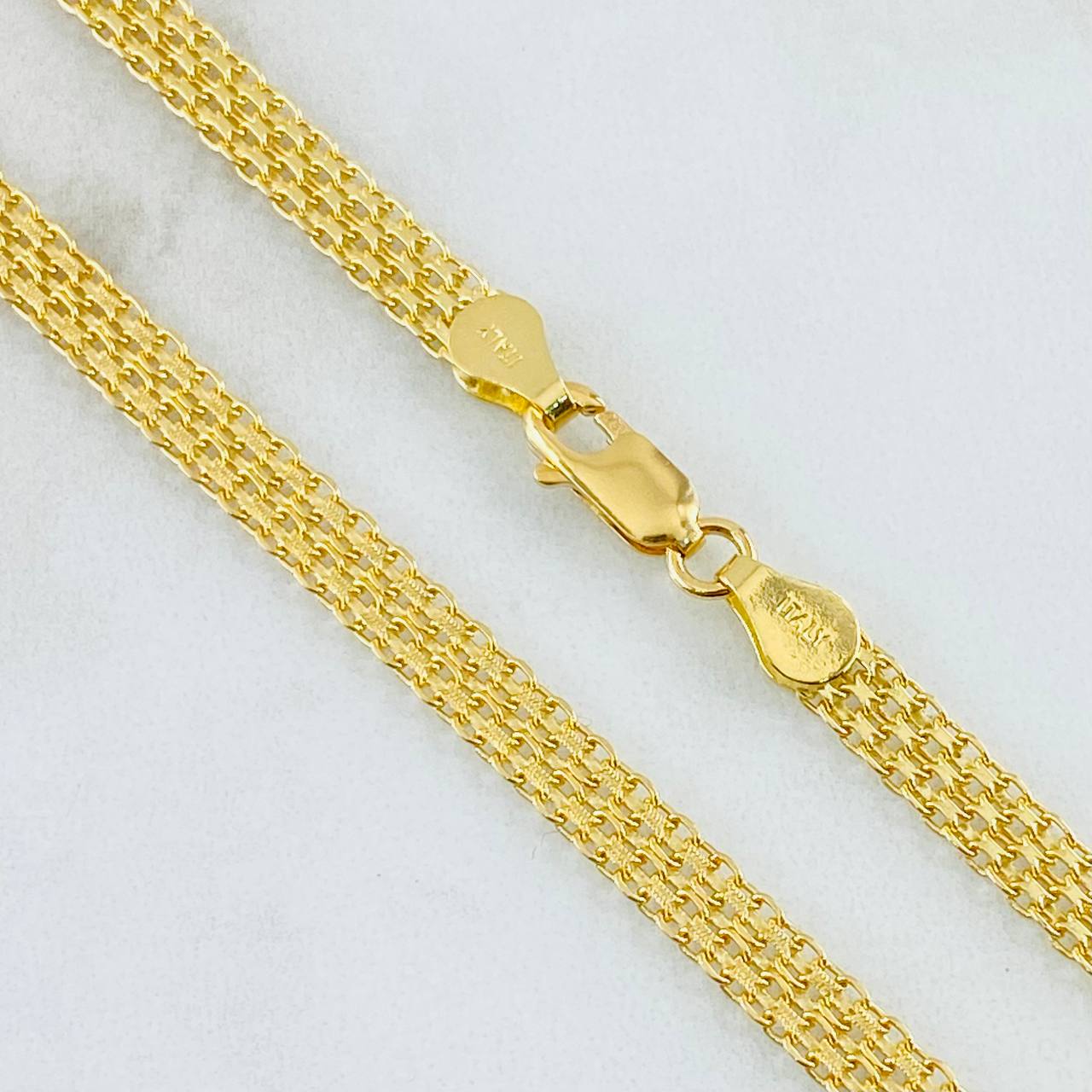 Cadena China 17.8gr / 27 1/2 in / Oro Amarillo +1 18K ©