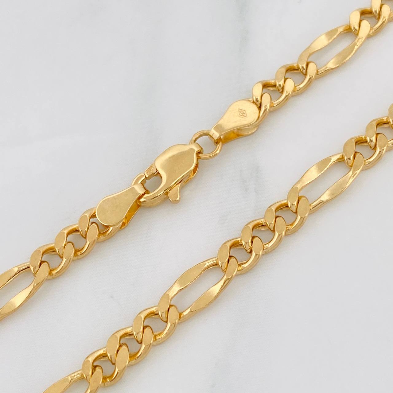 Figaro Chain 7.95g / 18 in / 4.33mm Yellow Gold 18K