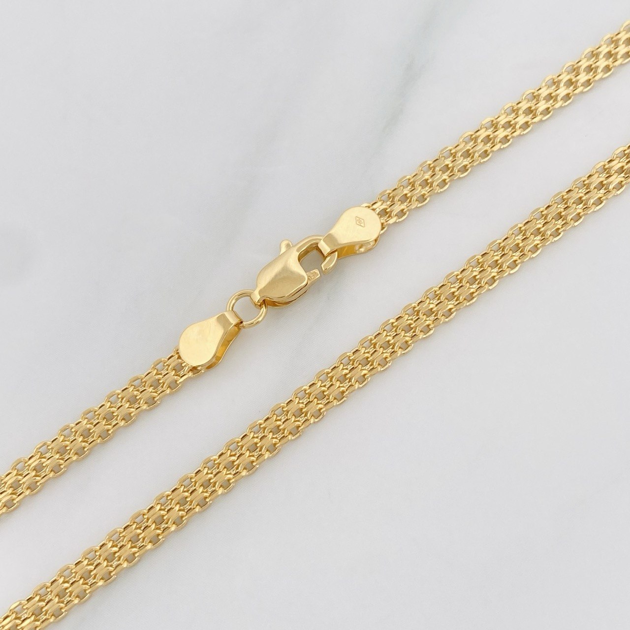 Cadena China 4.35g / 18 in / 3.28mm Oro Amarillo 18K