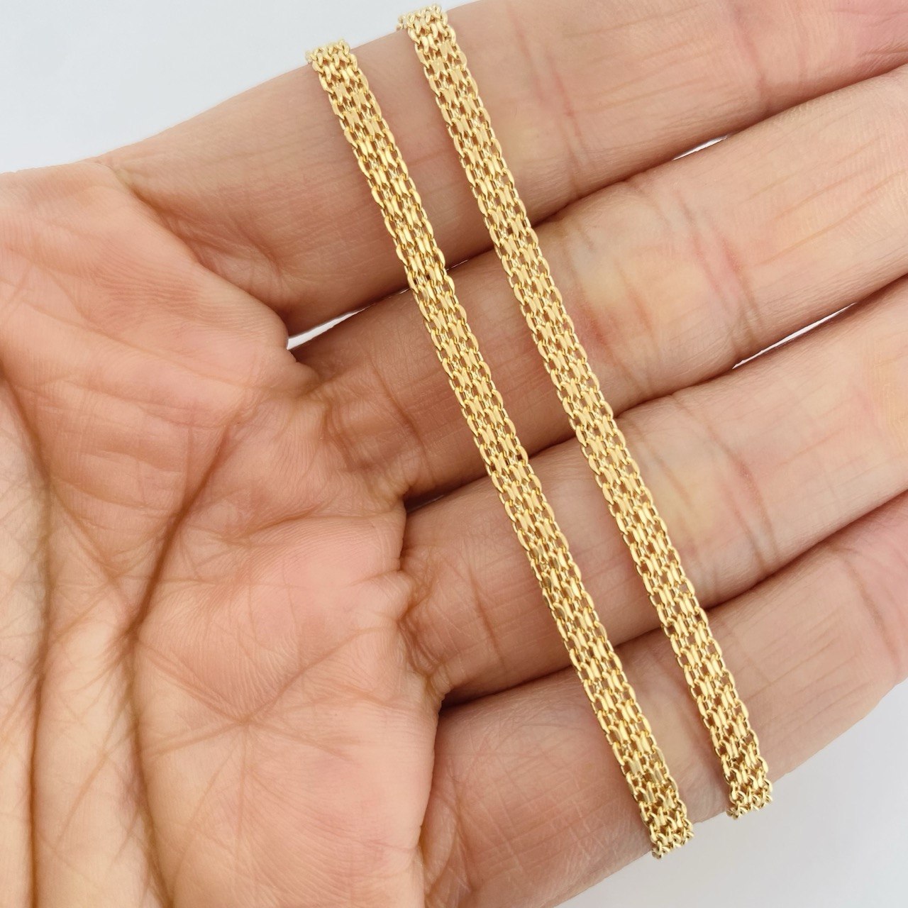 Cadena China 4.35g / 18 in / 3.28mm Oro Amarillo 18K