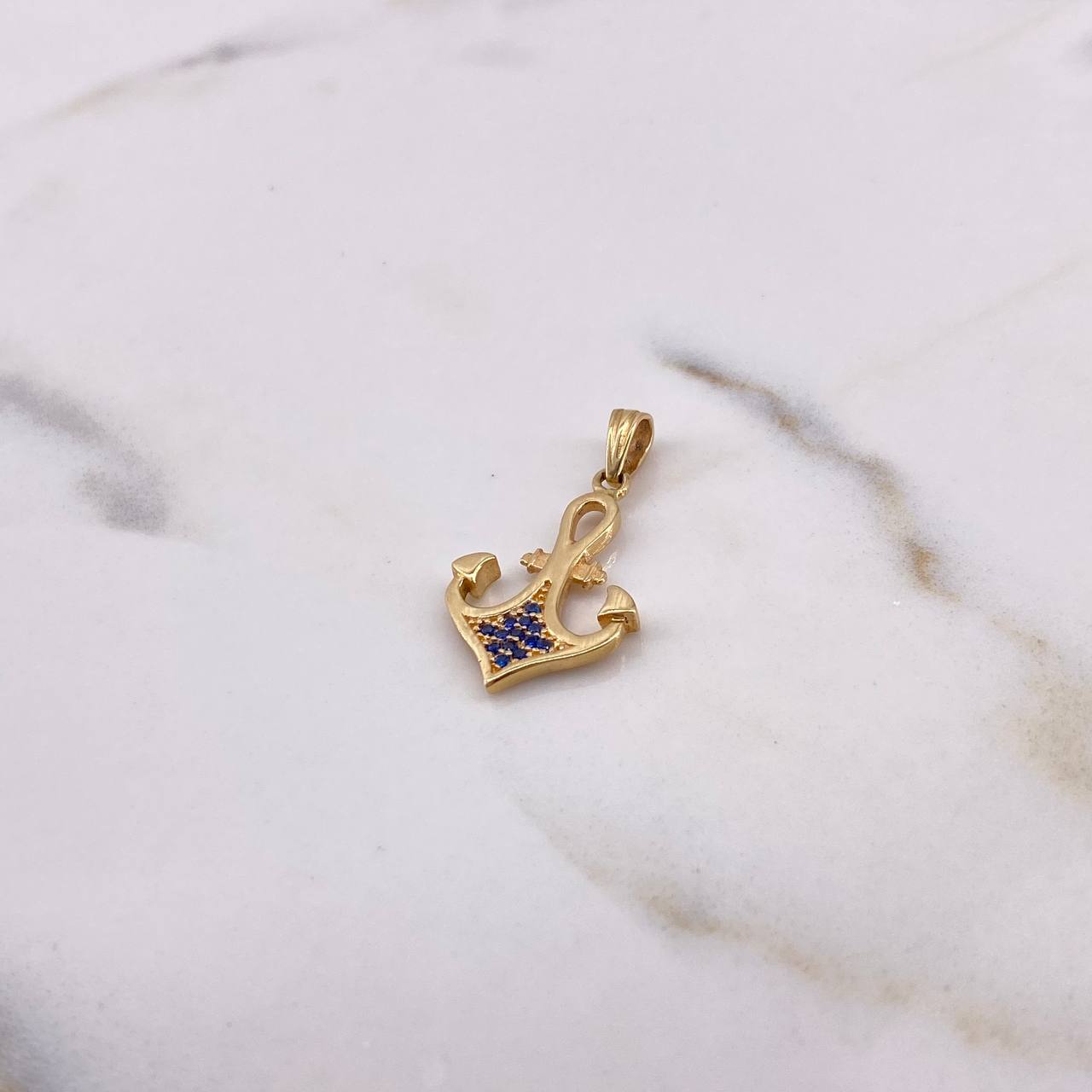 Dije Ancla 1.7gr / 2.6cm / Circones Azules Oro Amarillo 18K #