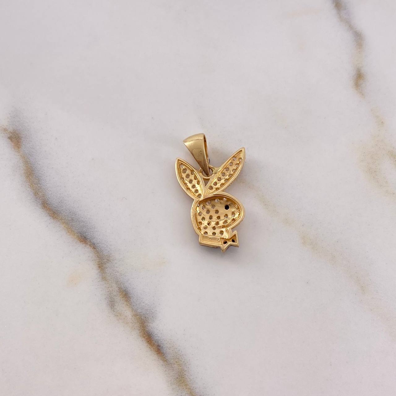 Dije Conejo 1.95gr / 2.2cm / Circones Negros Blancos Oro Amarillo 18K #