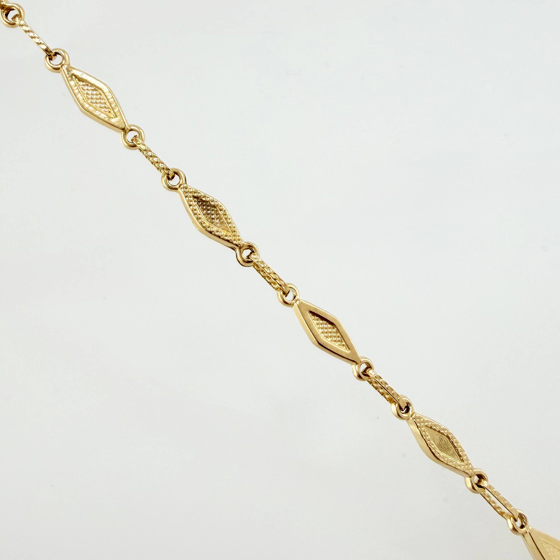 Cadena Rustica Rombo Punteado 10.75gr / 23 1/2 in / 4.3mm Oro Amarillo 18K ©