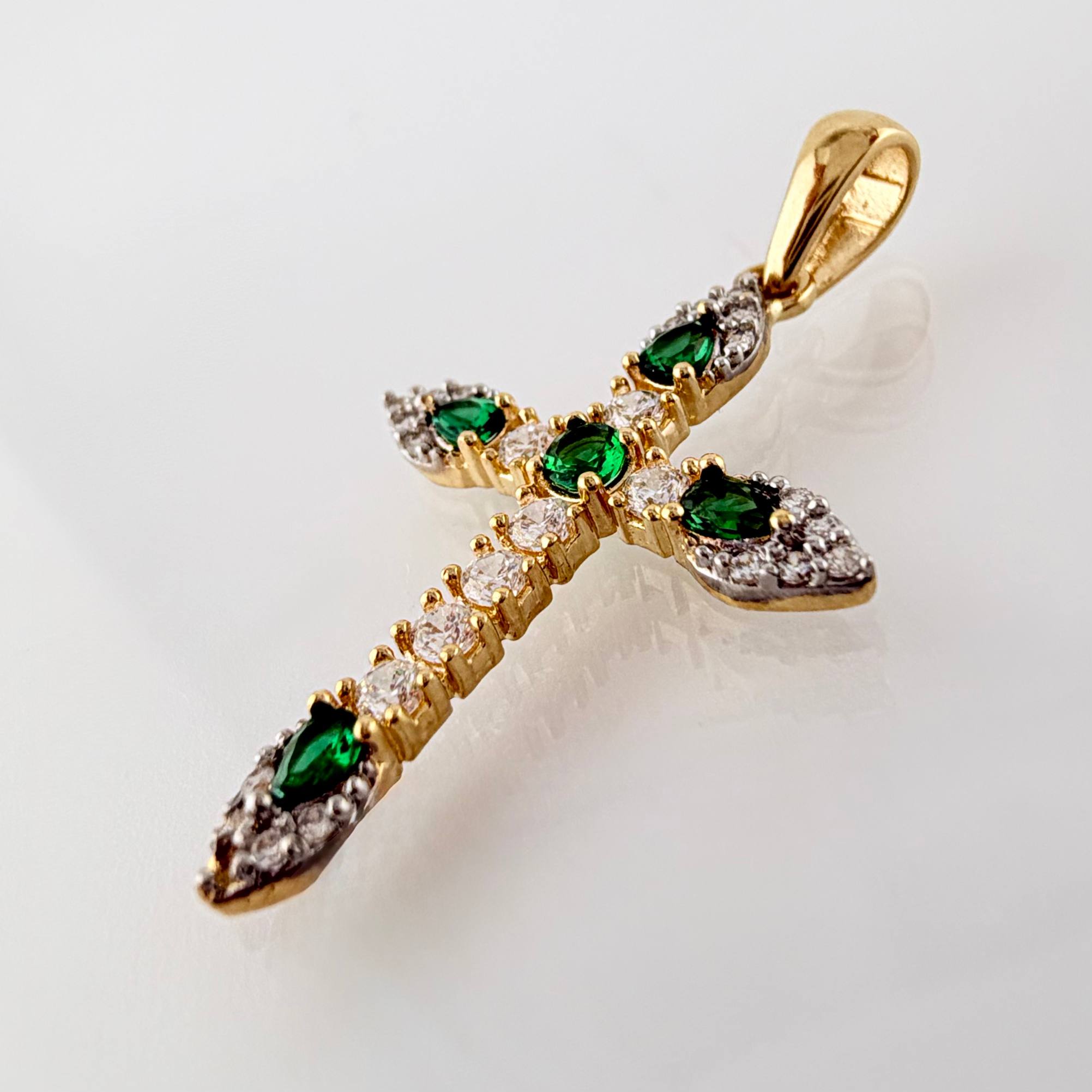 Dije Cruz 1.95gr / 1 1/4 in / Dos Oros Amarillo Blanco 18K ©