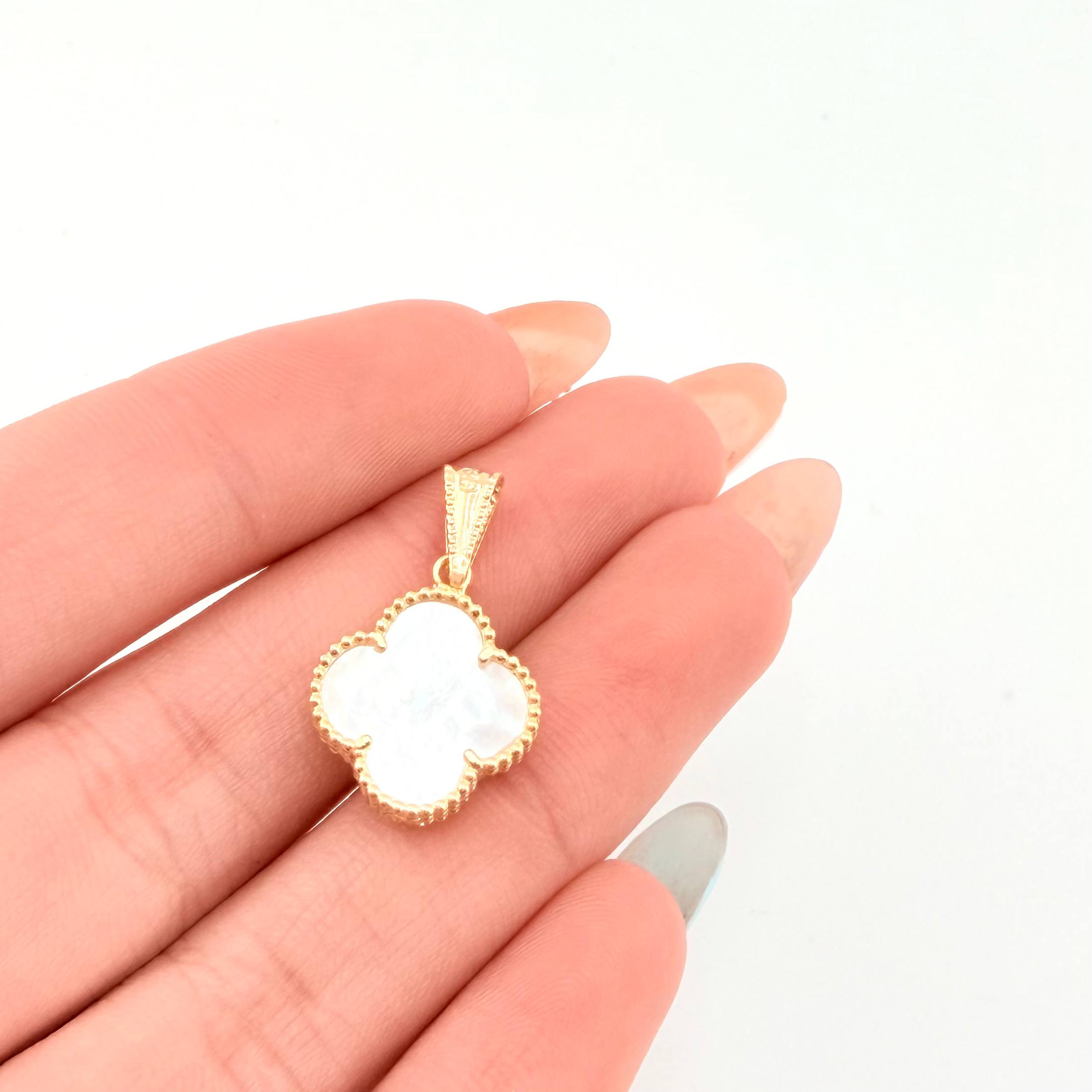 Dije Trebol Blanco 1.75gr / 1 in / Oro Amarillo Nac.Esp. 18K *