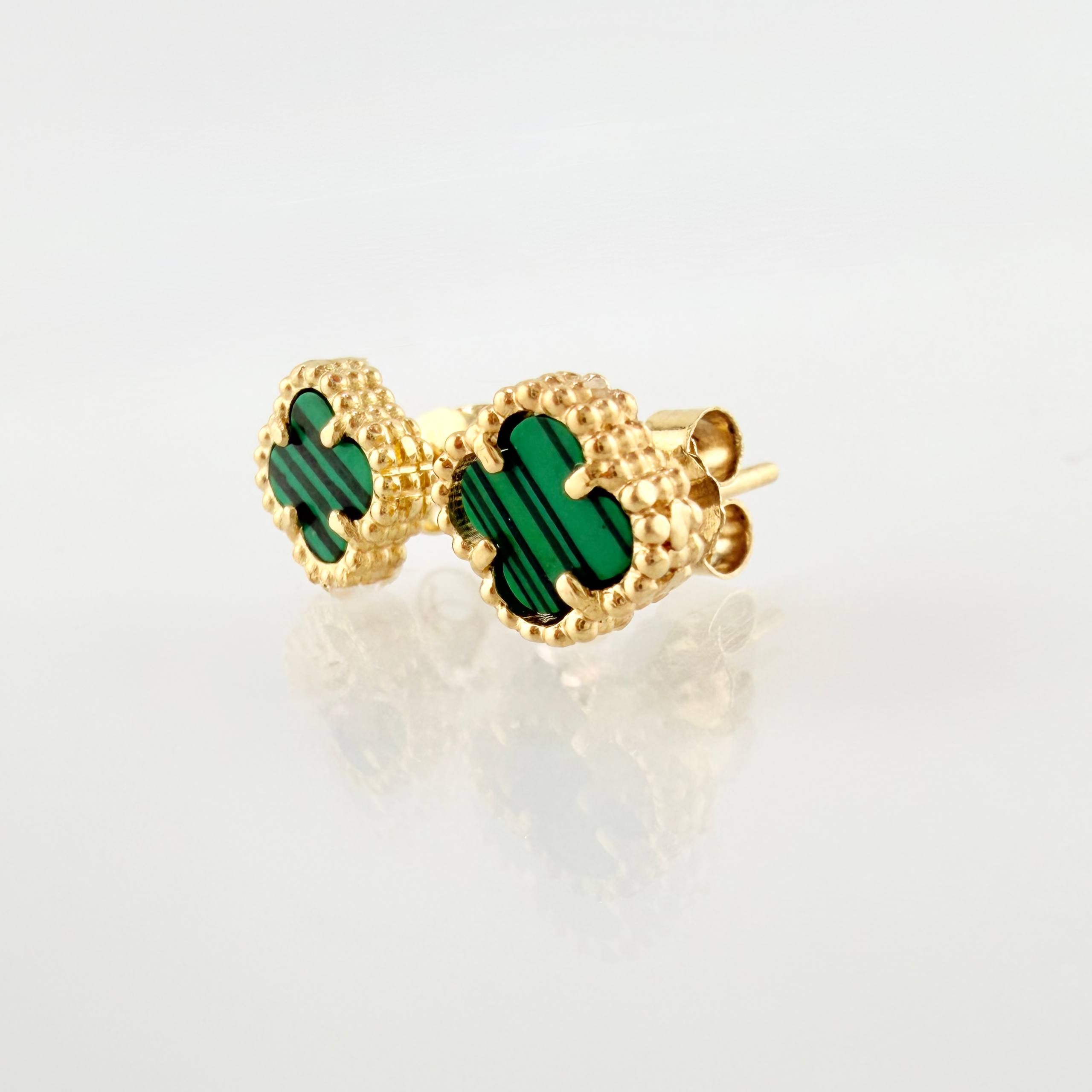 Topos Trebol Malaquita Verde 1.9gr / 7mm Oro Amarillo Nac.Esp. 18K