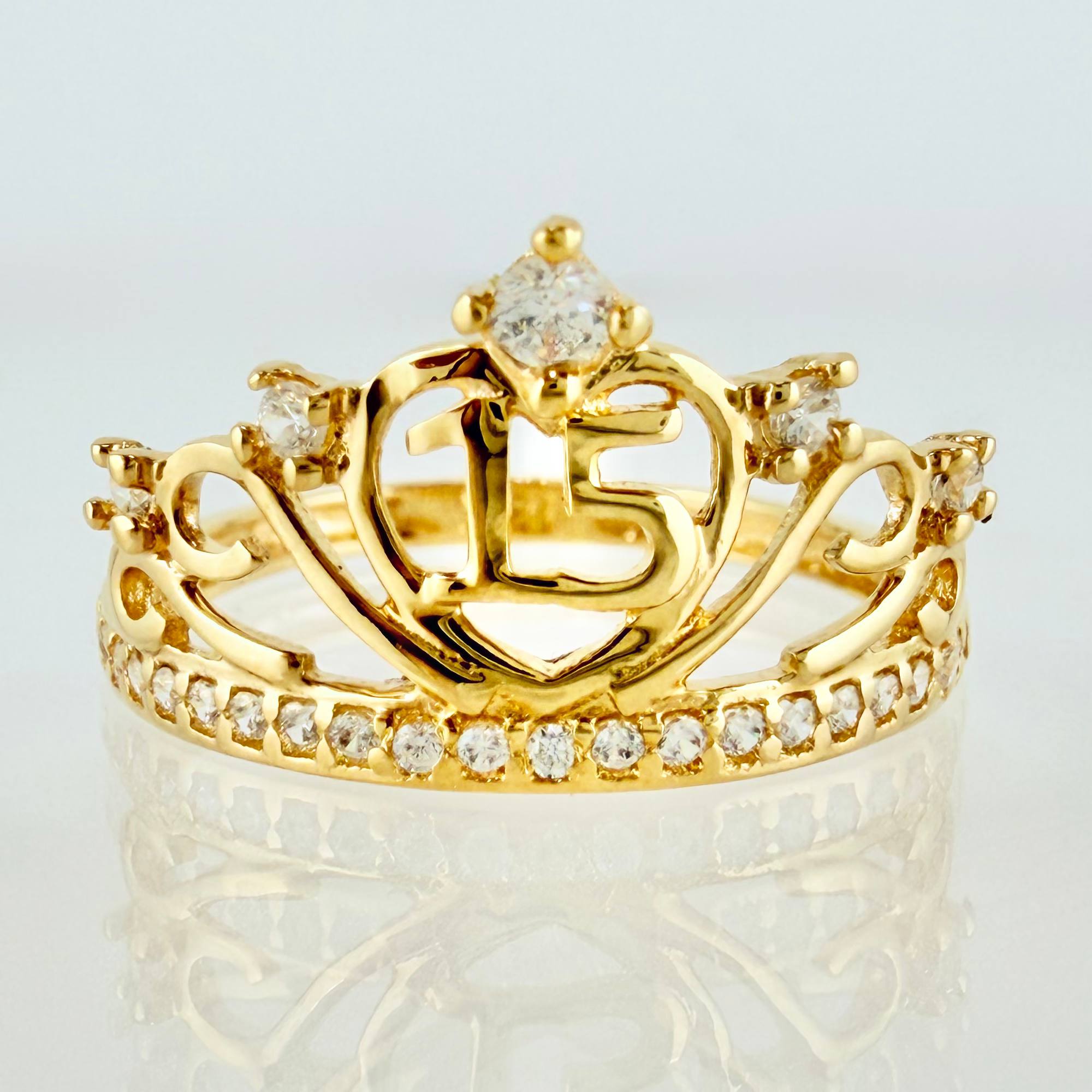 Tiara Quinceañera Heart Ring 2.05g / T7 / 18K Yellow Gold