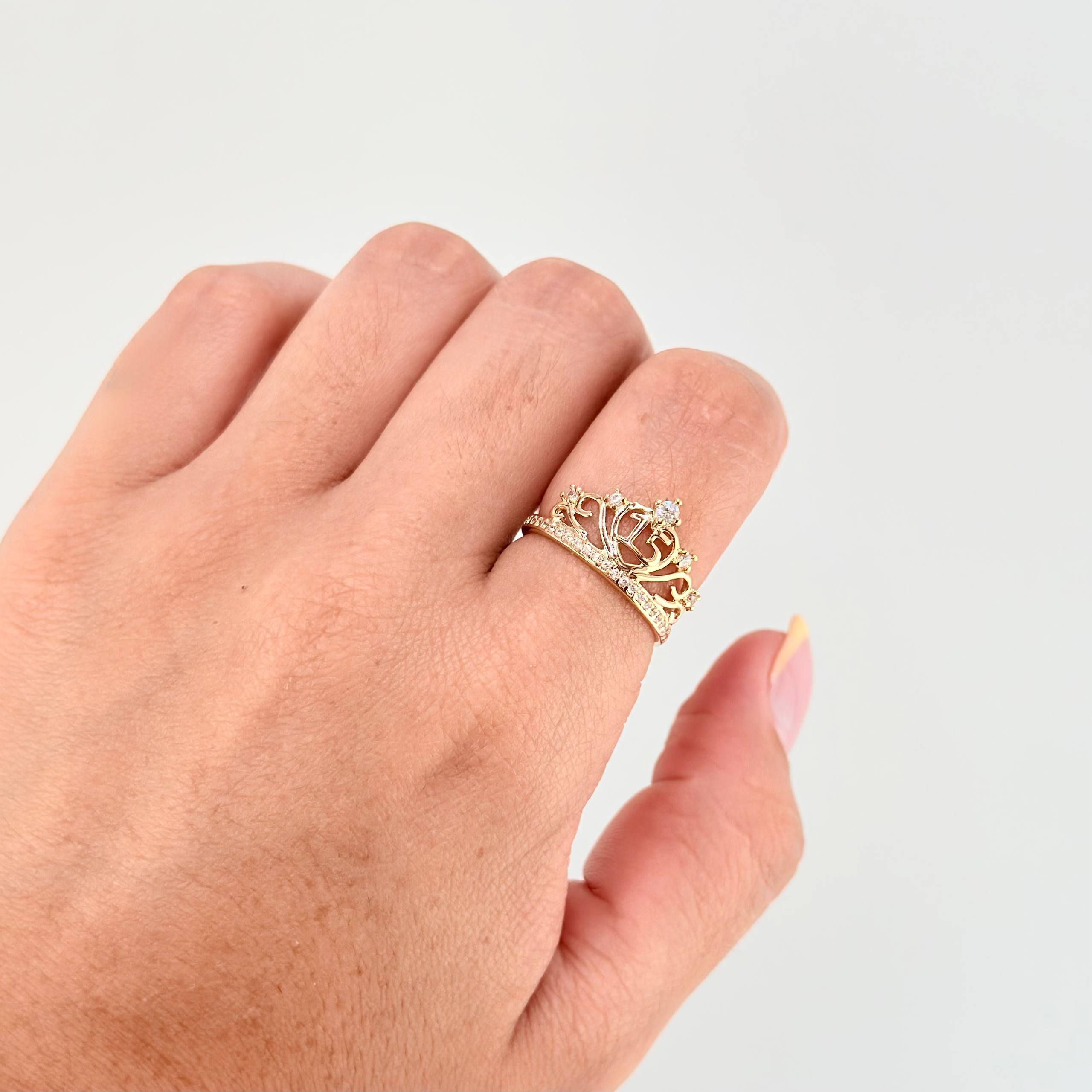 Tiara Quinceañera Heart Ring 2.05g / T7 / 18K Yellow Gold