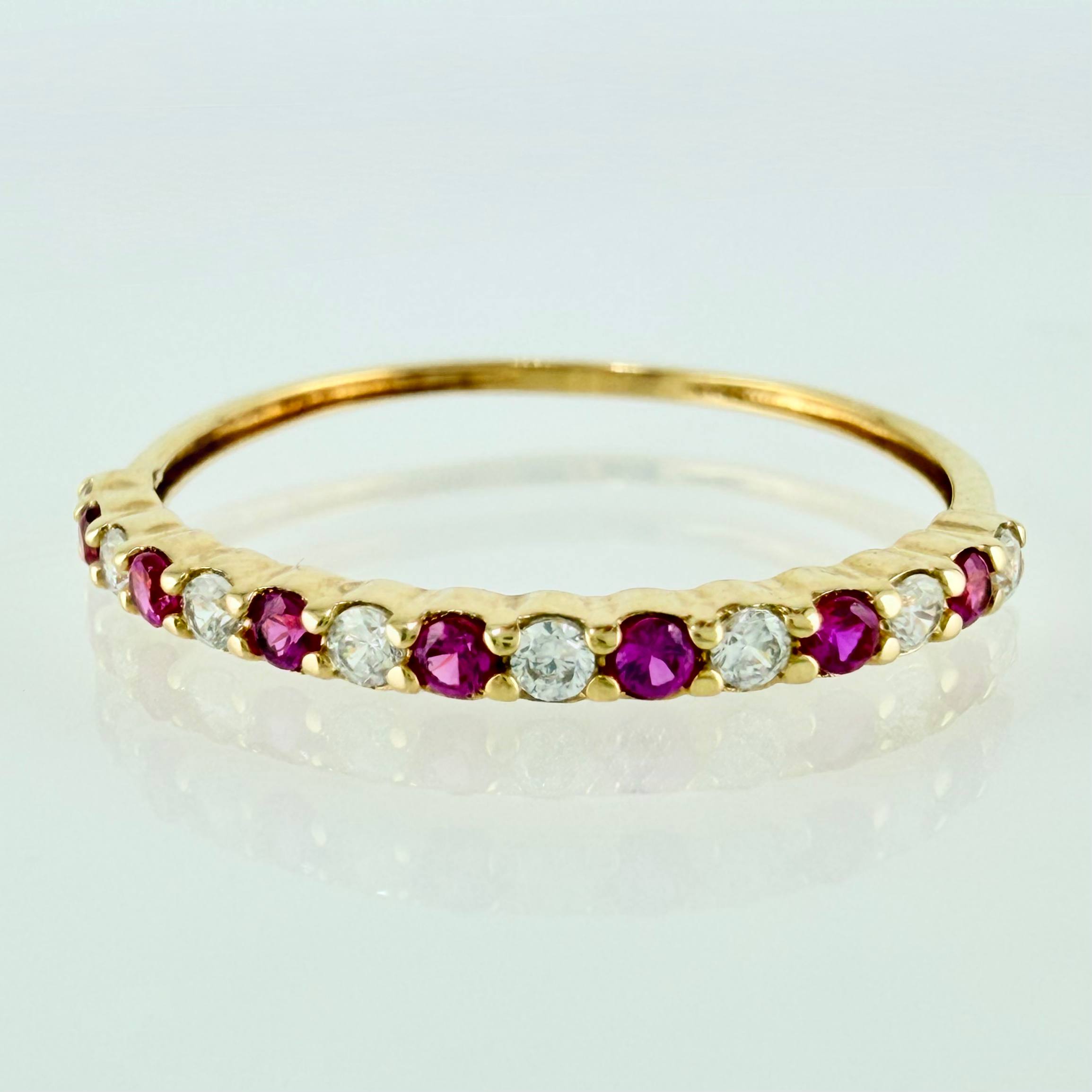 Churumbela Ring 0.95g / T7 1/2 / 18K Yellow Gold