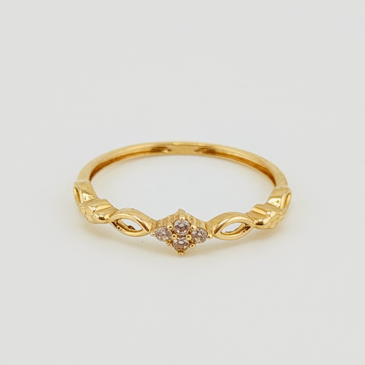 Life Knot Ring 1.25g / T5 1/4 / 18K Yellow Gold