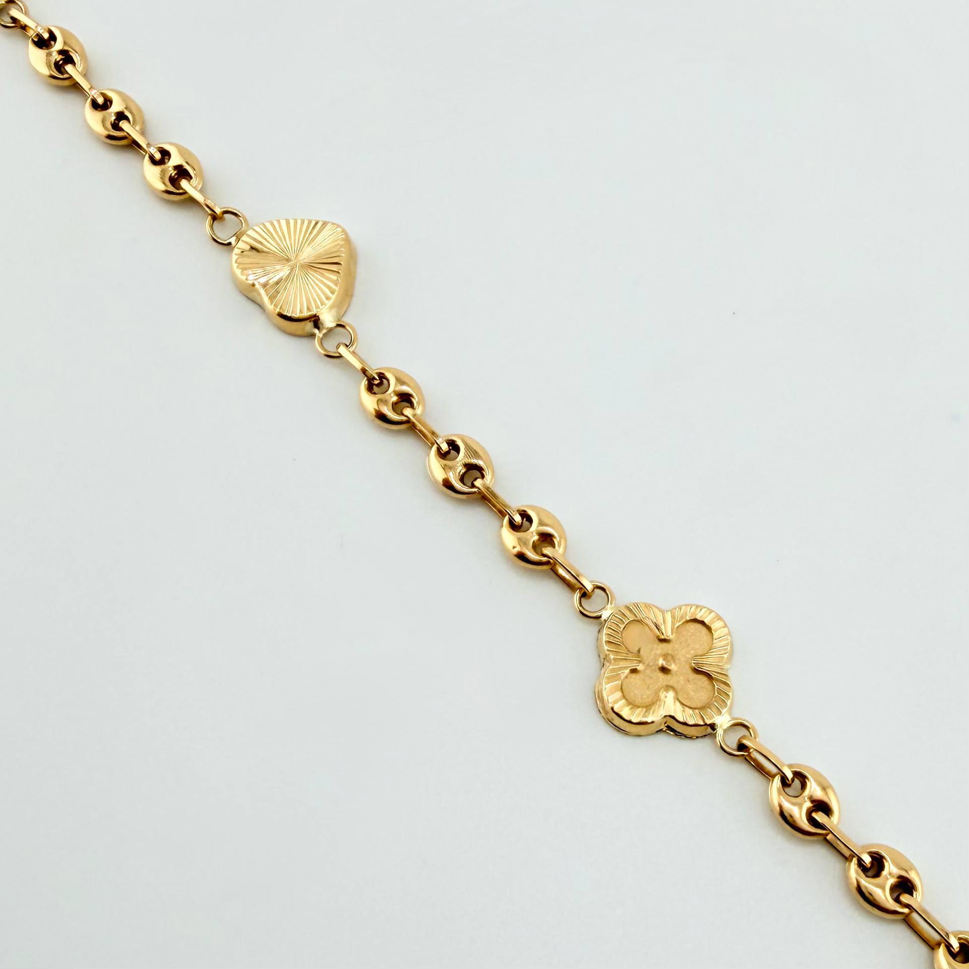 Pulso GC Trebol Intercalado Doble Faz 4.65gr / 7 in / 10.3mm Oro Amarillo 18K