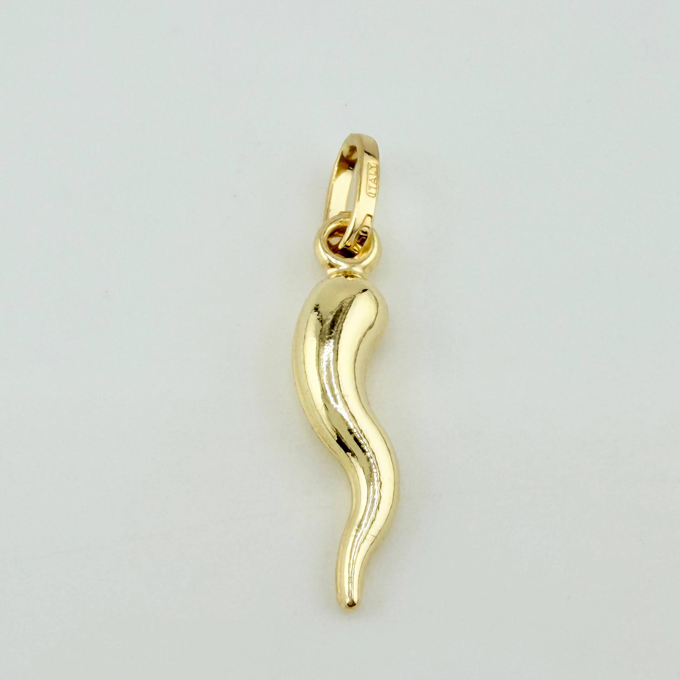 Dije Chile Jalapeño 0.75gr / 1 in / Oro Amarillo +4 18K ©
