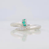 Anillo Clavo Esmeralda 05 Pts 1.3 g / T6 1/2 Plata 925