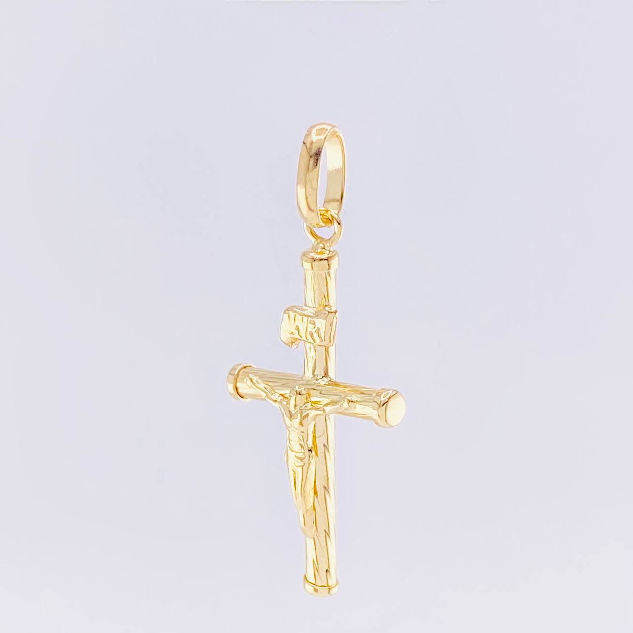 Dije Cruz Entorchada 0.9 g / 1 1/4 in Oro Amarillo 18K