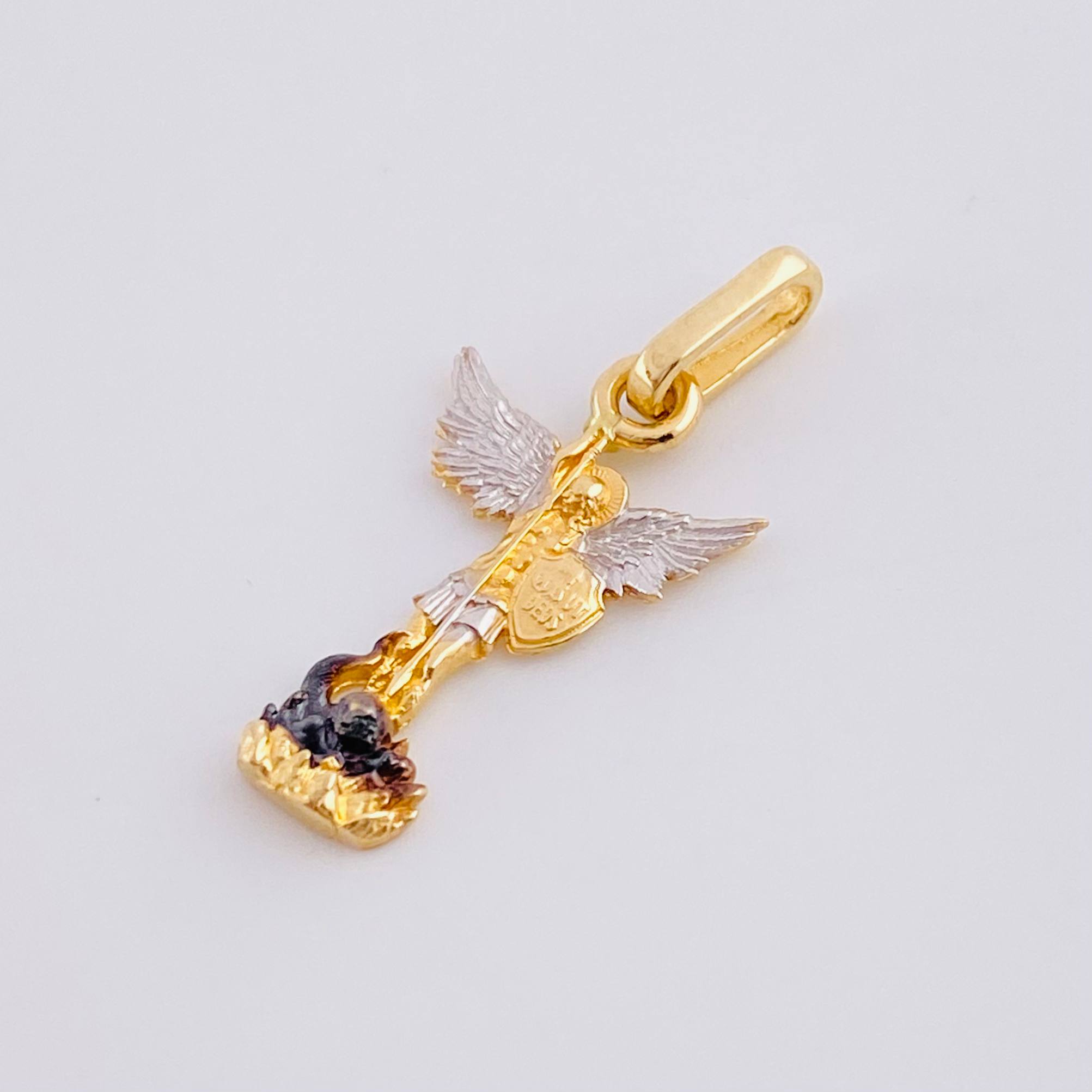 Dije San Miguel Arcangel 1.15 g / 1 in Oro Amarillo 18K