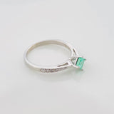 Solitaire Ring Four Prongs Emerald 32 Pts 1.75 g / T7 1/2 Silver 925