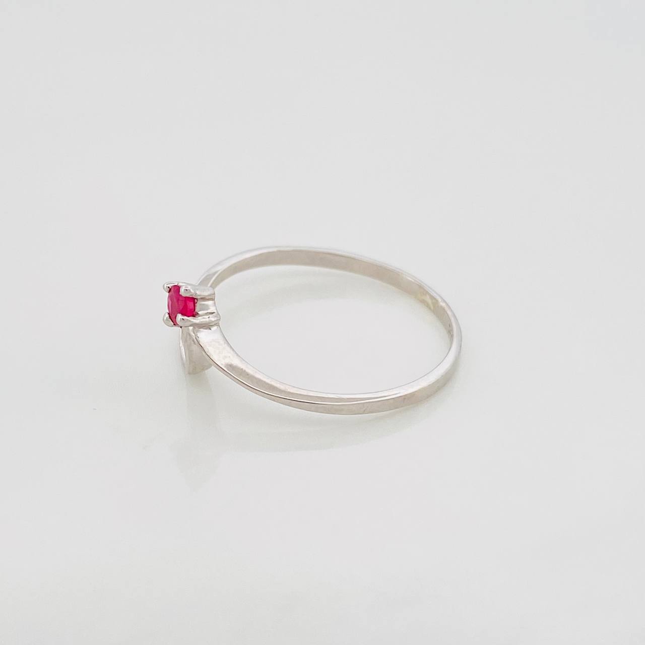Wave Ring Ruby 05 Pts 0.65 g / T5 1/4 Silver 925