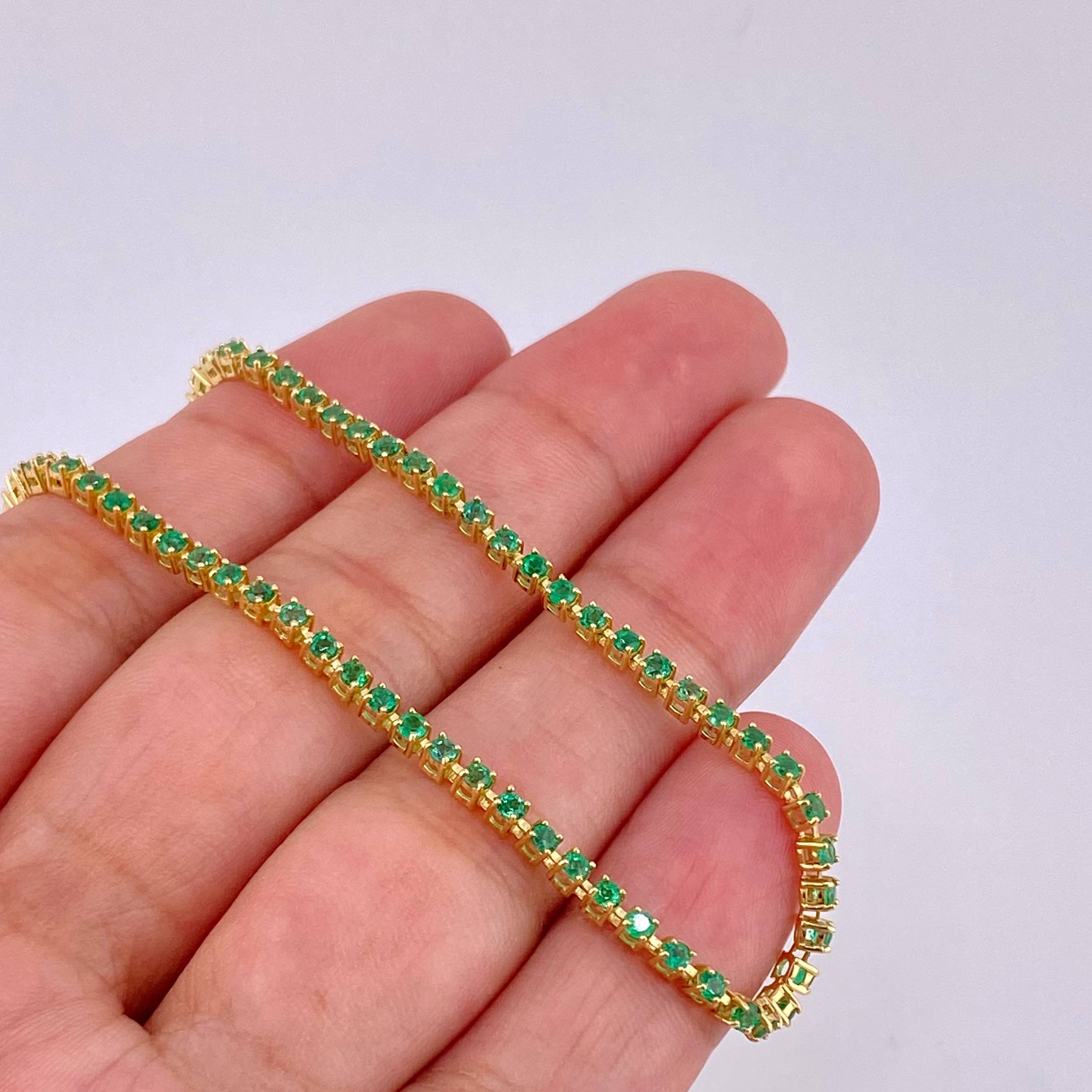 Tennis Bracelet Emeralds 1.57 cts 4.4 g / 6 3/4 in / 2 mm Yellow Gold 18K