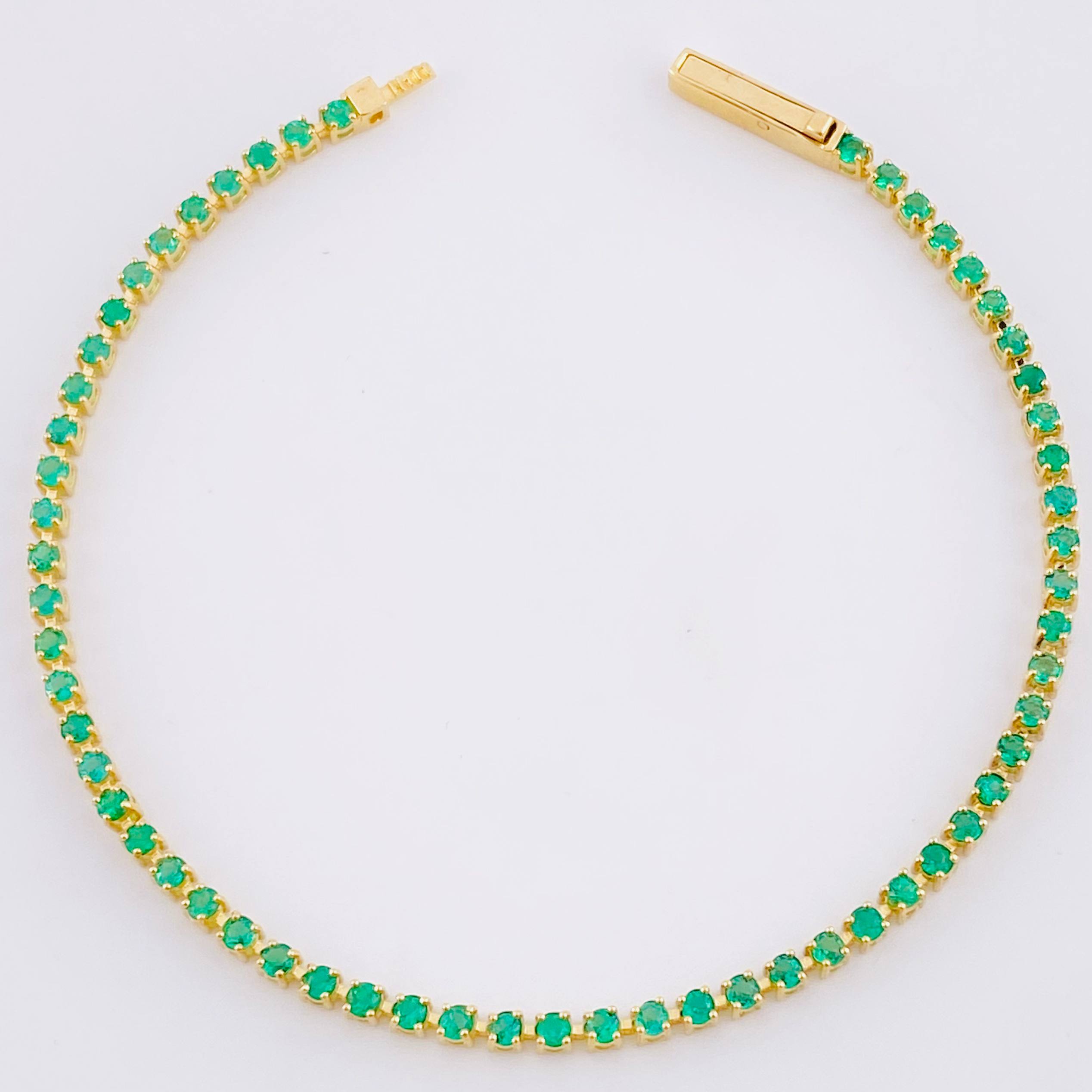 Tennis Bracelet Emeralds 1.44 cts 4.5 g / 7 in / 2.1 mm Yellow Gold 18K