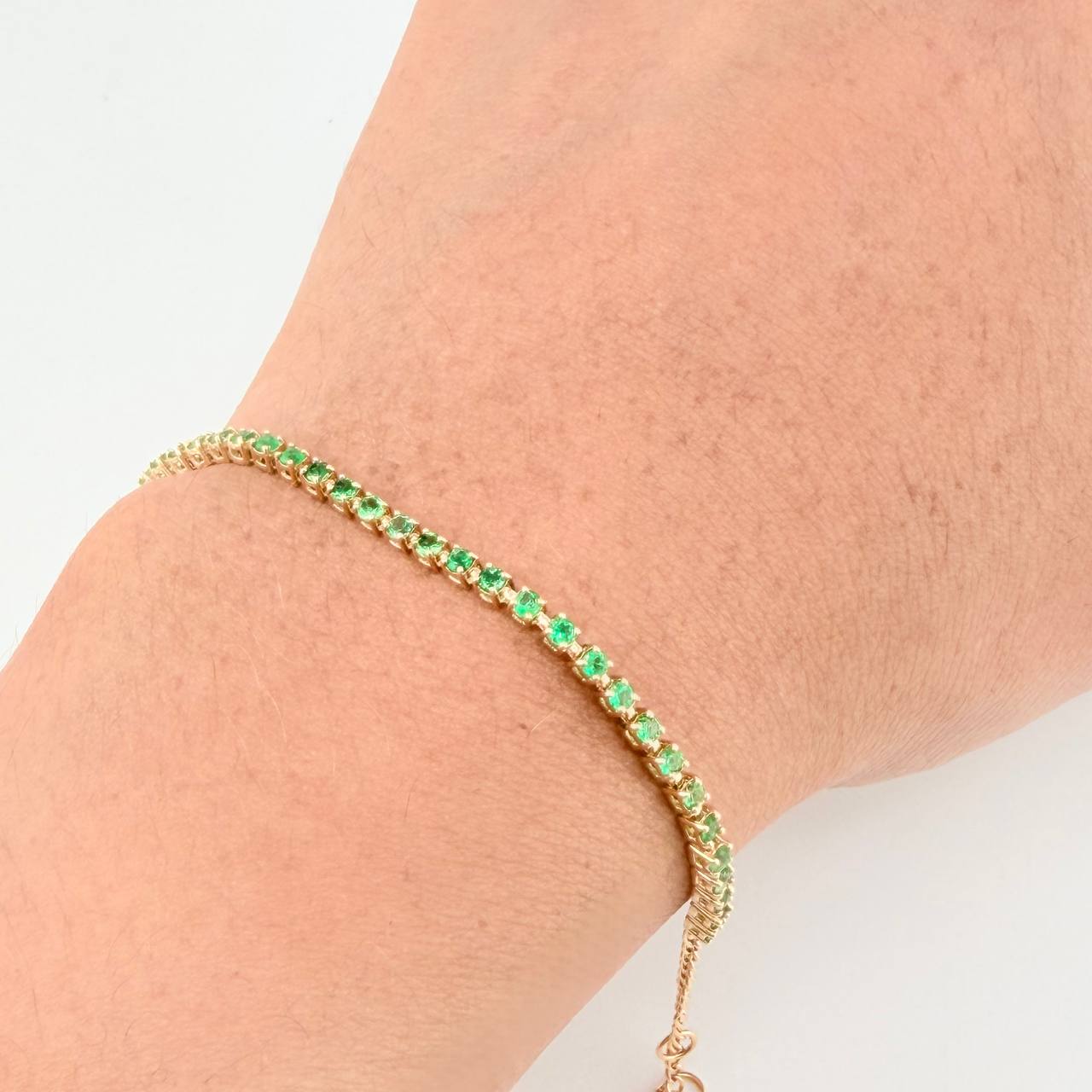 Tennis Bracelet Emeralds 80Pts 2.65 g / 7 in / 2 mm Yellow Gold 18K